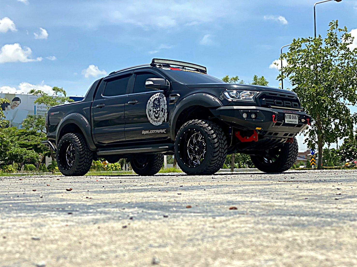 FORD WILDTRACK ทรงเมกา