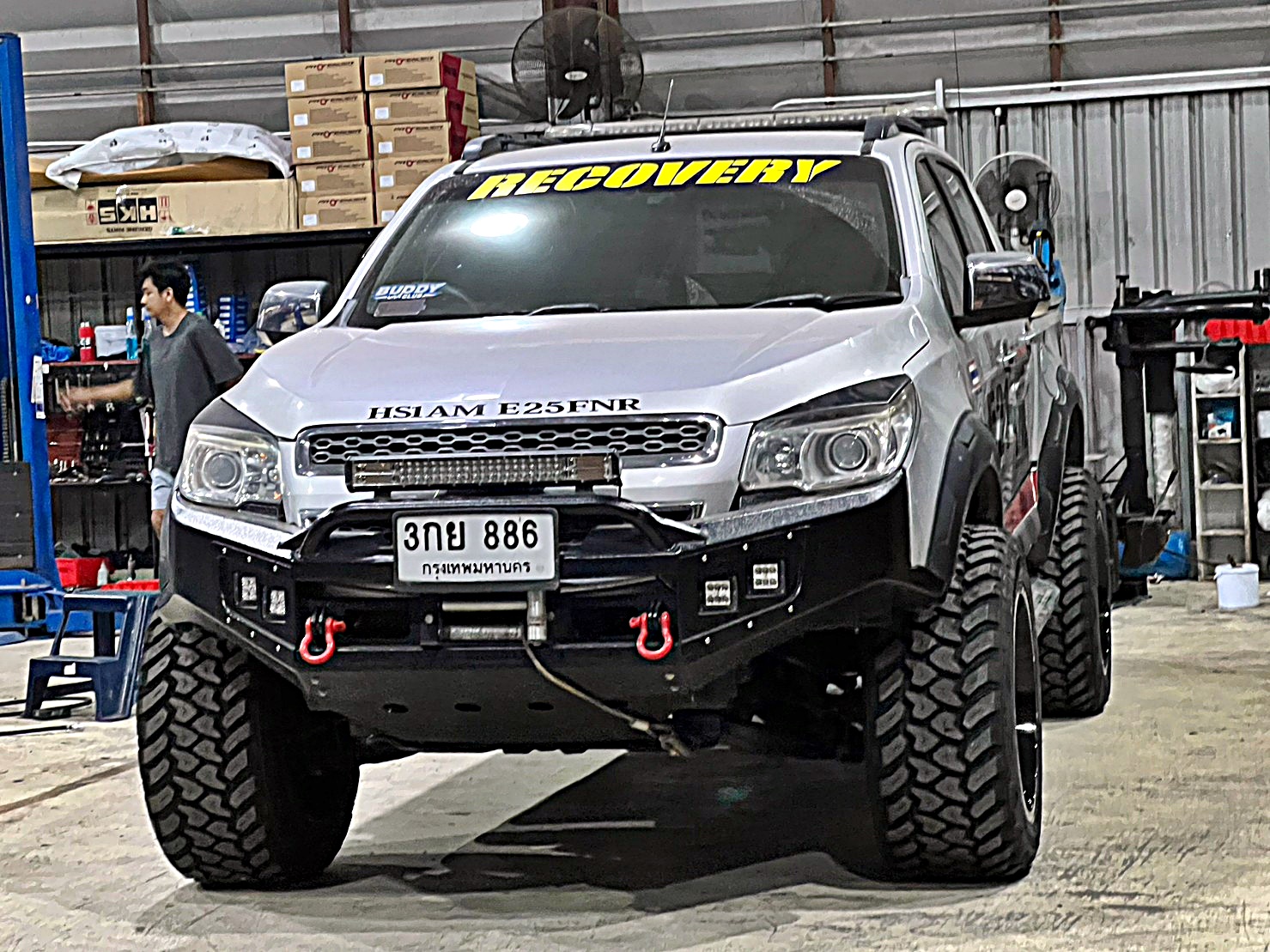 CHEVEROLET COLORADO ทรงเมกา แต่งที่ STEP9