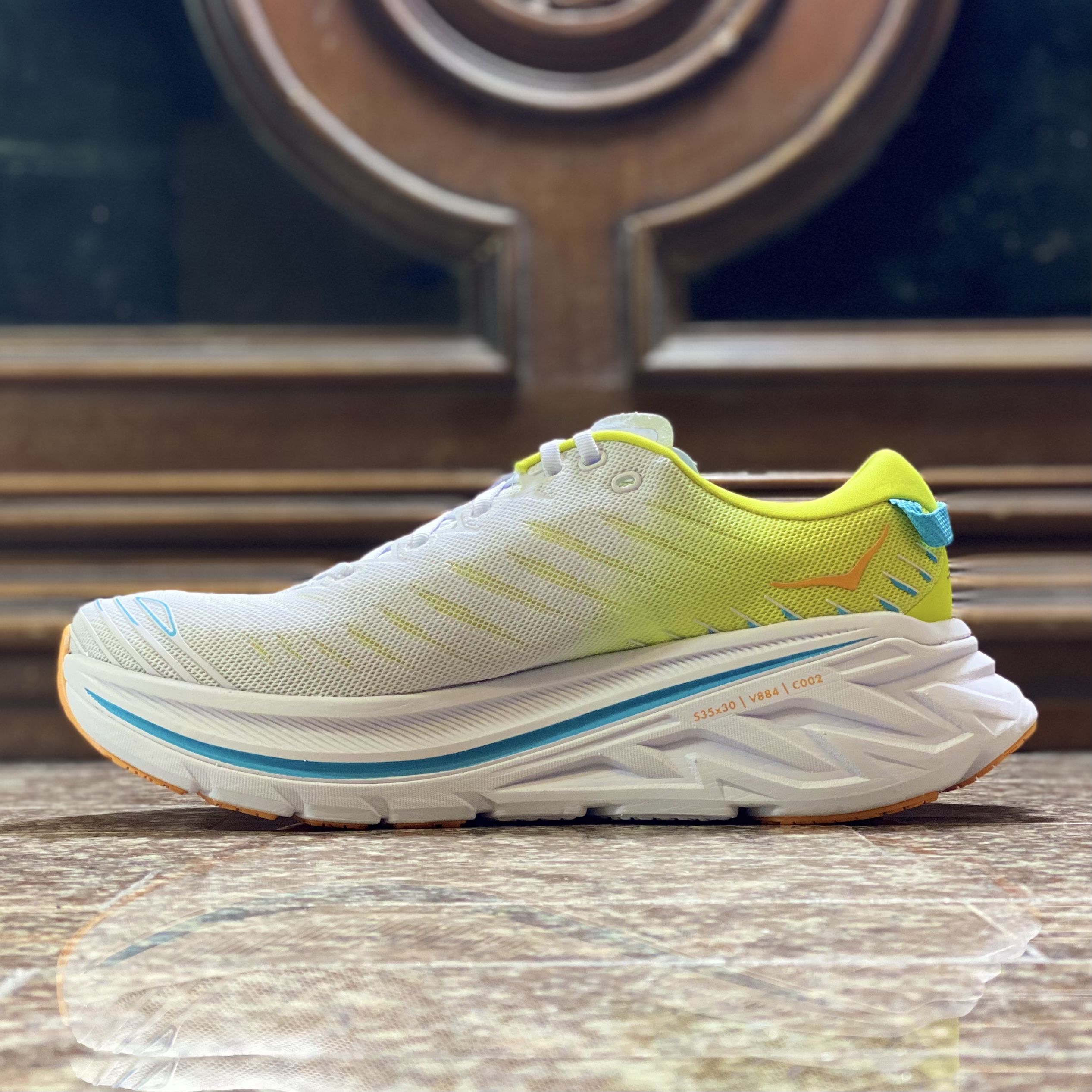 รองเท้าวิ่ง HOKA Bondi X Women ‘OG’ (W9US)