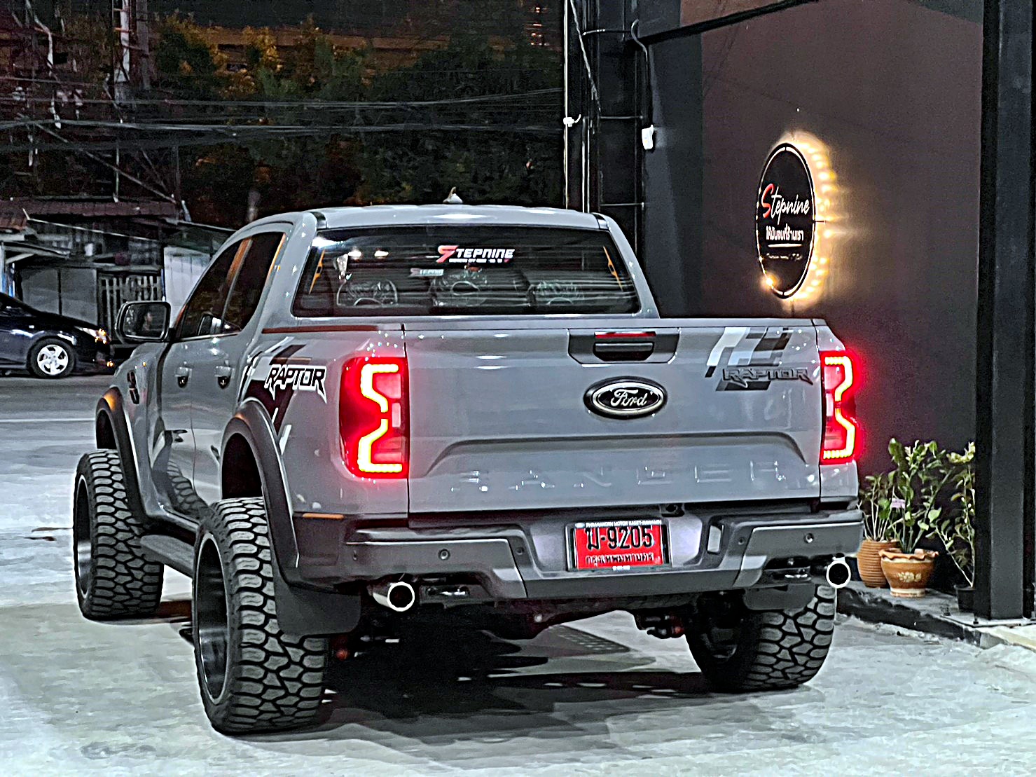 ส่งงาน RAPTOR V6 หล่อจบ ที่ Step9 ล้อแท้ HOSTILE H113