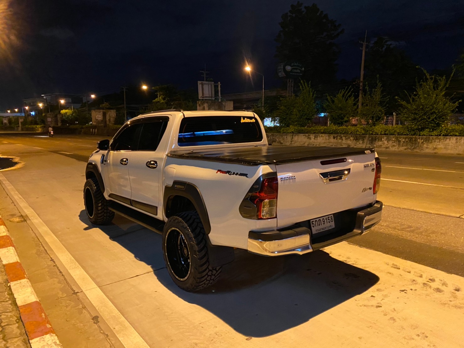 REVO จัดทรงเมกาที่ STEP9