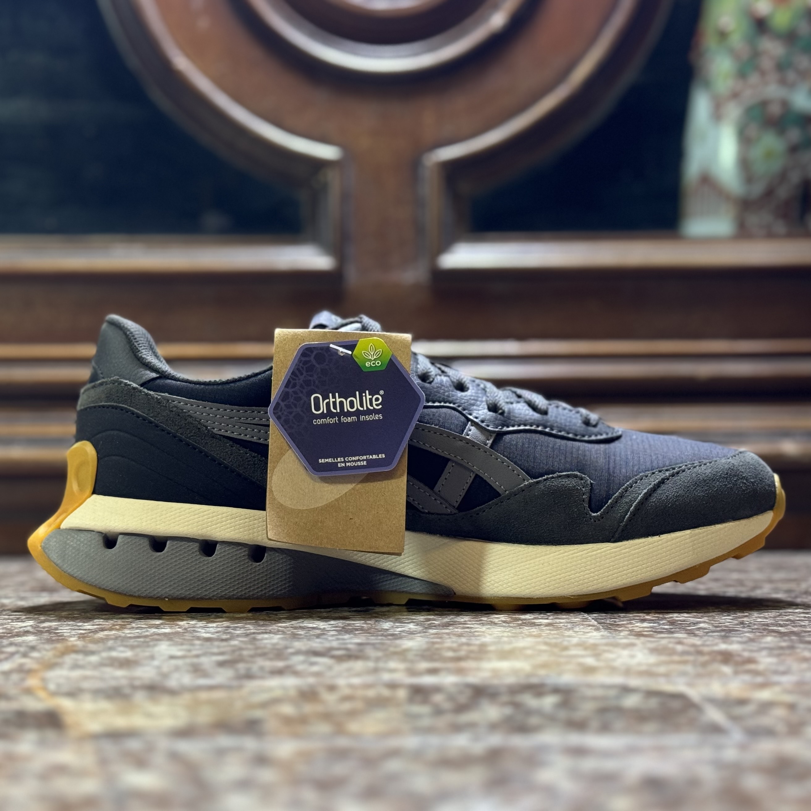 รองเท้า ASICS Jogger X81 ‘Black/Carbon’ (M8/10/10.5US)