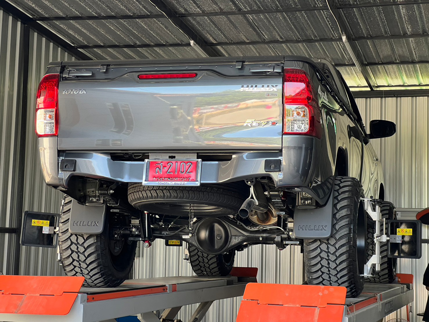 TOYOTA REVO หัวเดียว ทรงเมกา ที่ STEP9