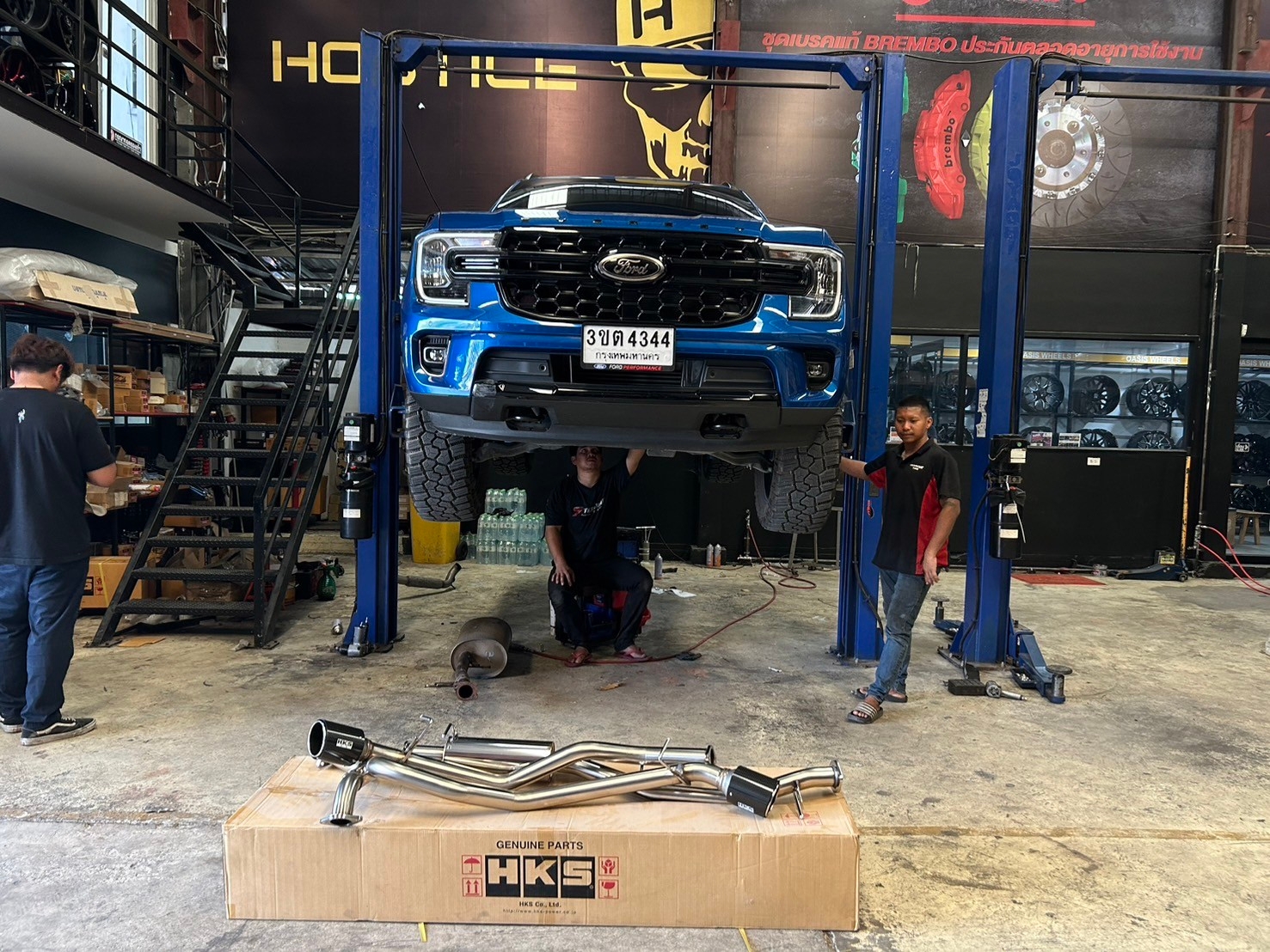 ท่อ HKS ท่อคู่ ซ้าย-ขวา ใส่ EVEREST NEXTGEN ของแท้ที่ STEP9