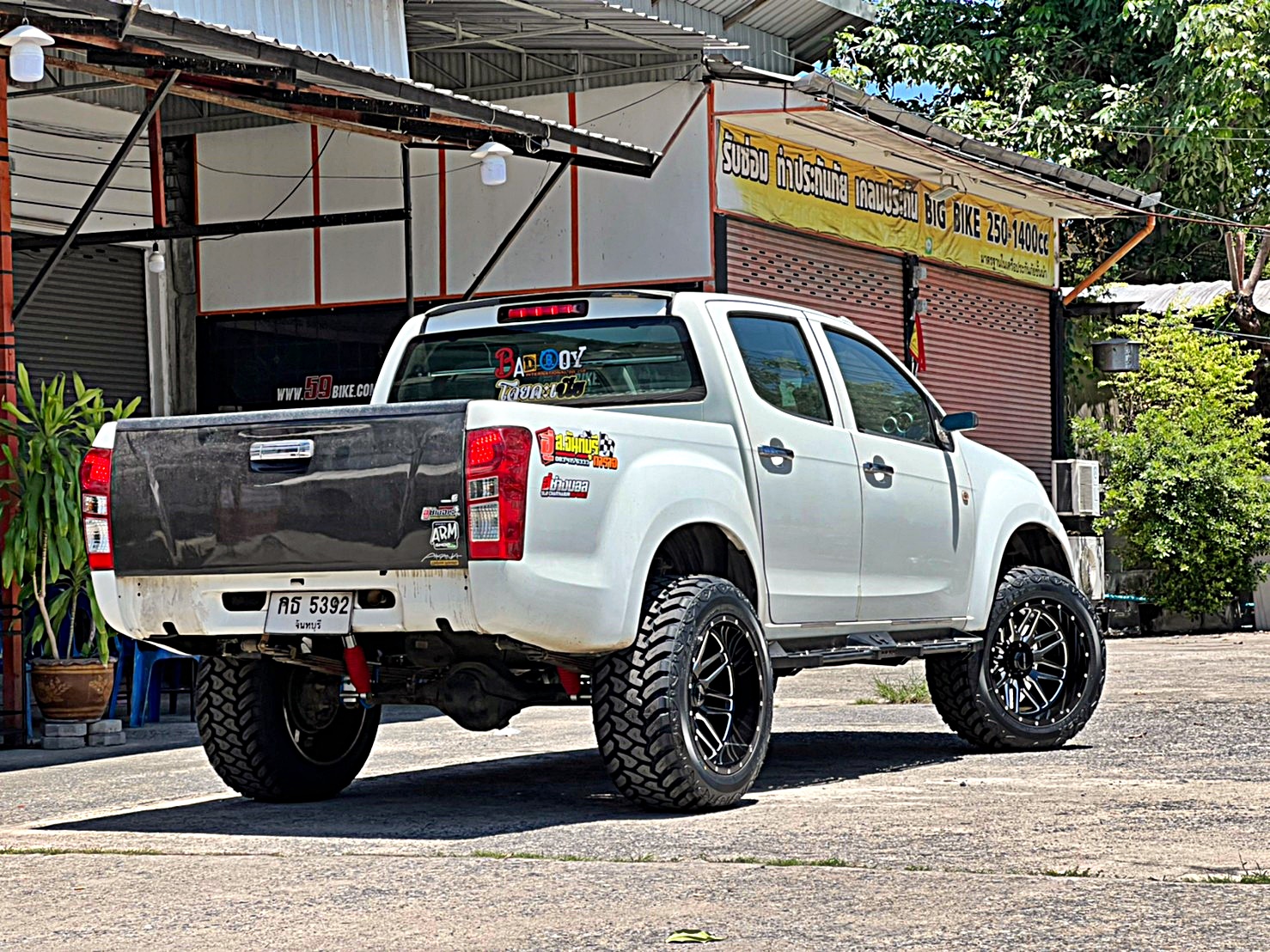 D-MAX_จองคิวมาจากจันทบุรี คันนี้ตัวเตี้ยโหลดเตี้ย จัดทรงเมกาที่ STEP9