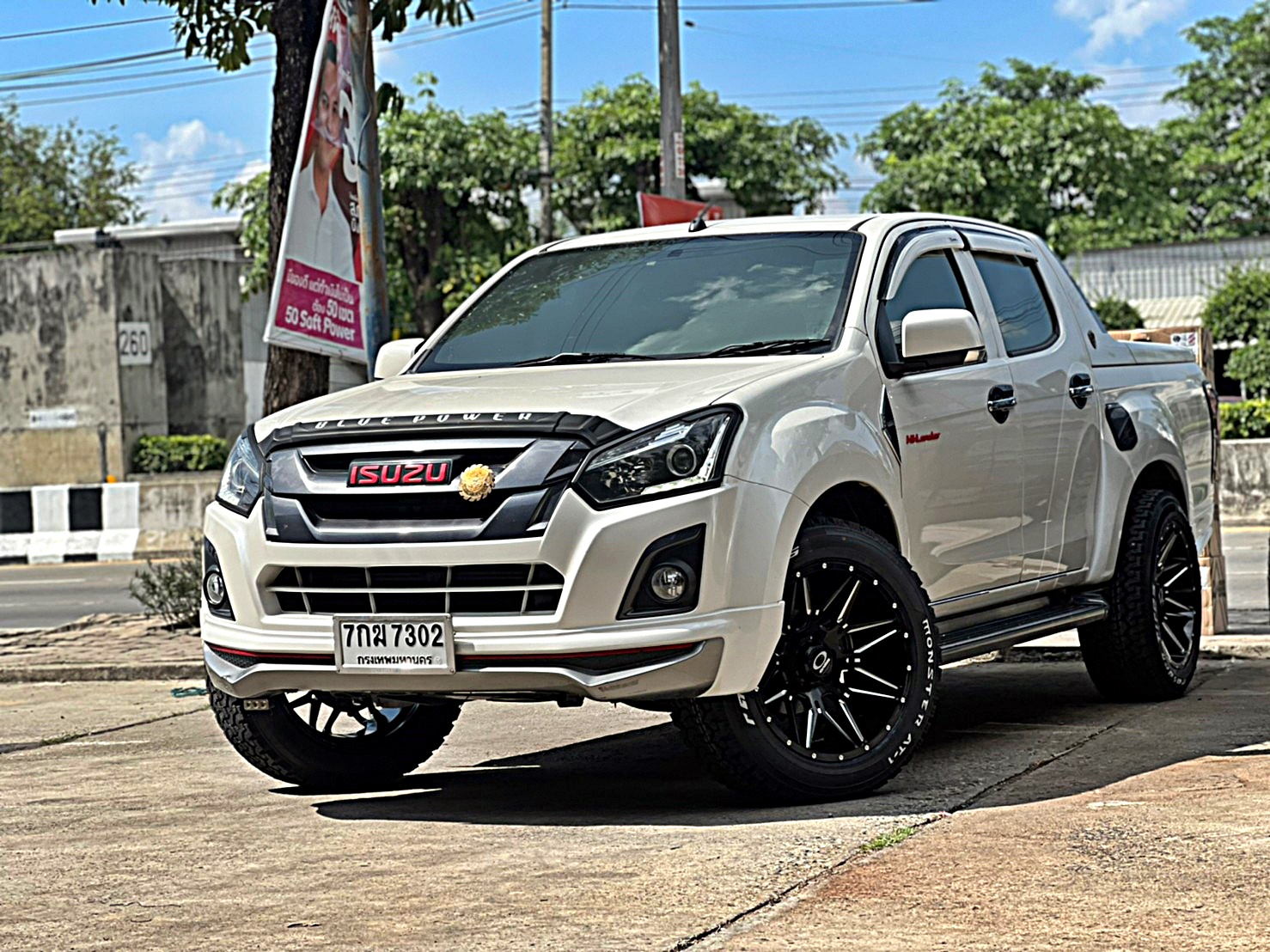 D-MAX แบบไม่ยก
