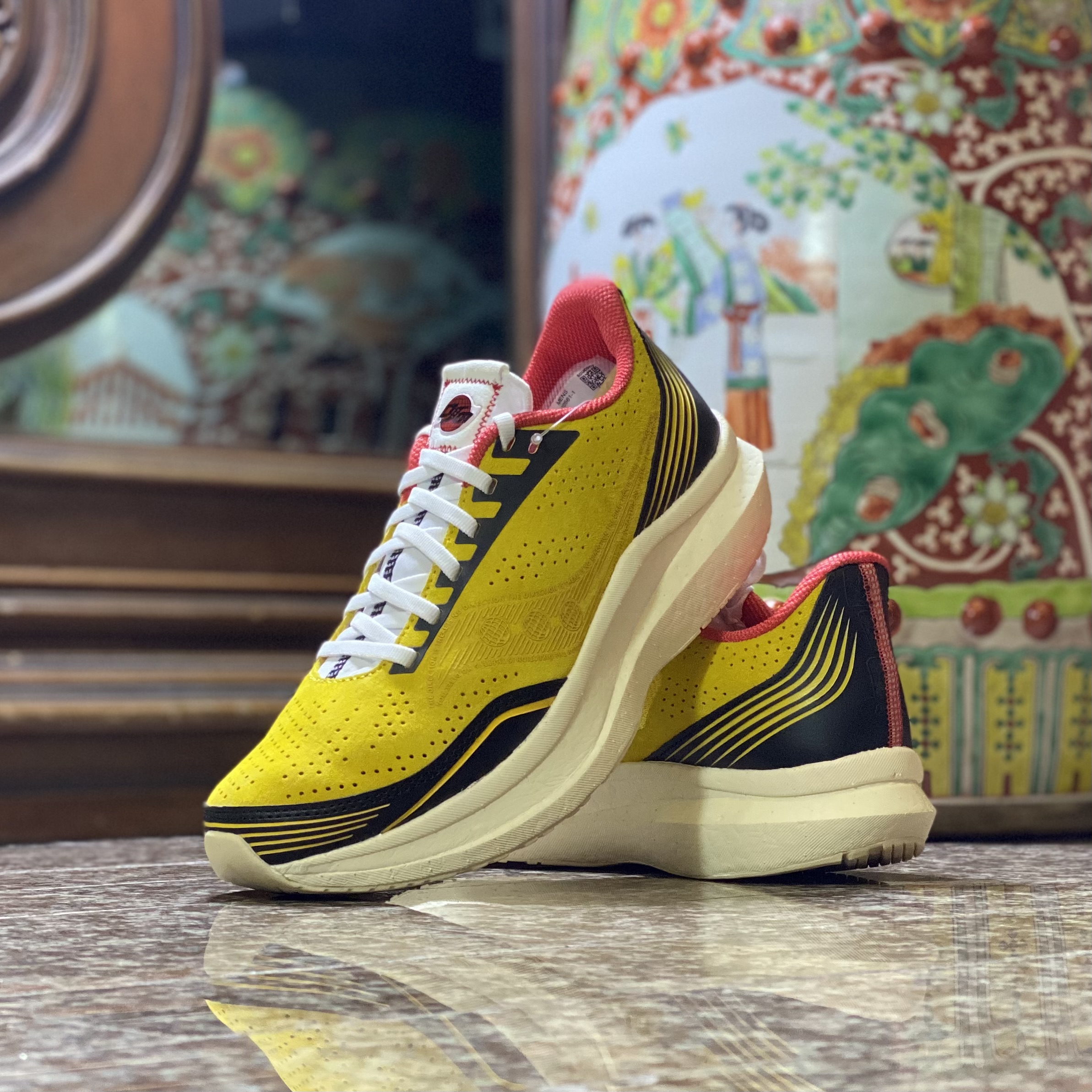 รองเท้า Saucony X Diet Starts Monday Endorphin Pro ‘EXCLUSIVE’ (M8US)