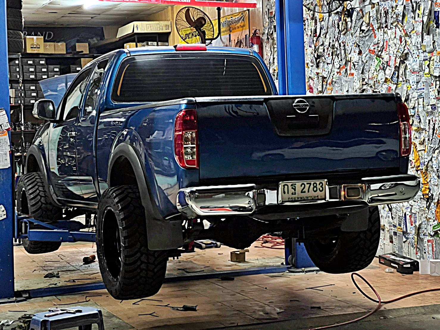 NISSAN_NAVARA_แปลงร่าง ทรงเมกา