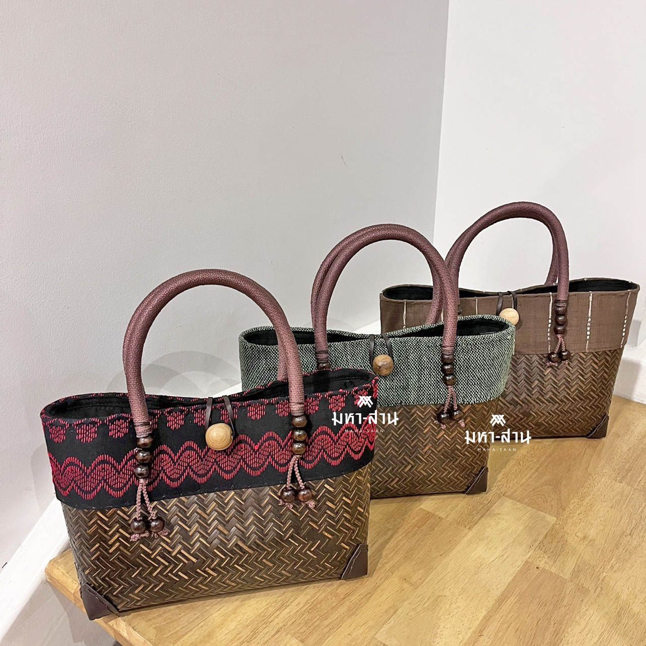 กระเป๋ากระจูด กระเป๋าหูลูกปัด กระเป๋าถือ กระเป๋าผ้าไทย กระเป๋าคุณนาย 👜 คละลาย