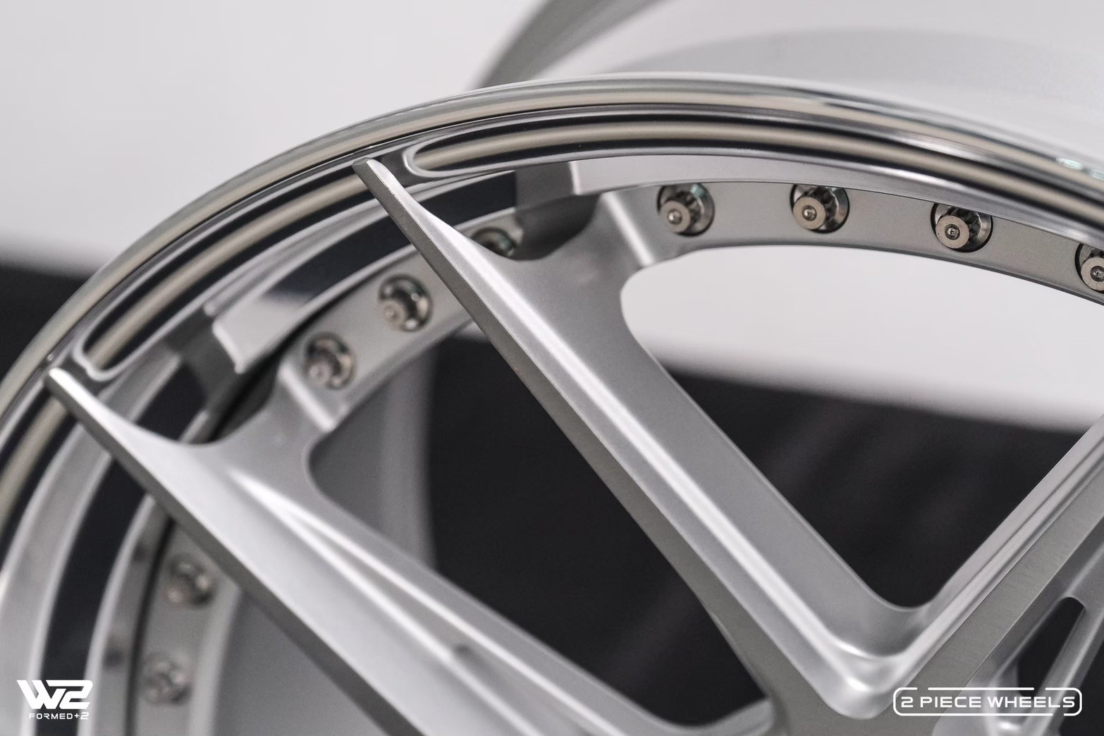 ล้อแท้ W2C ล้อ2ชิ้นขอบ20 ชุดละ 66,000 บาท ที่ STEP9