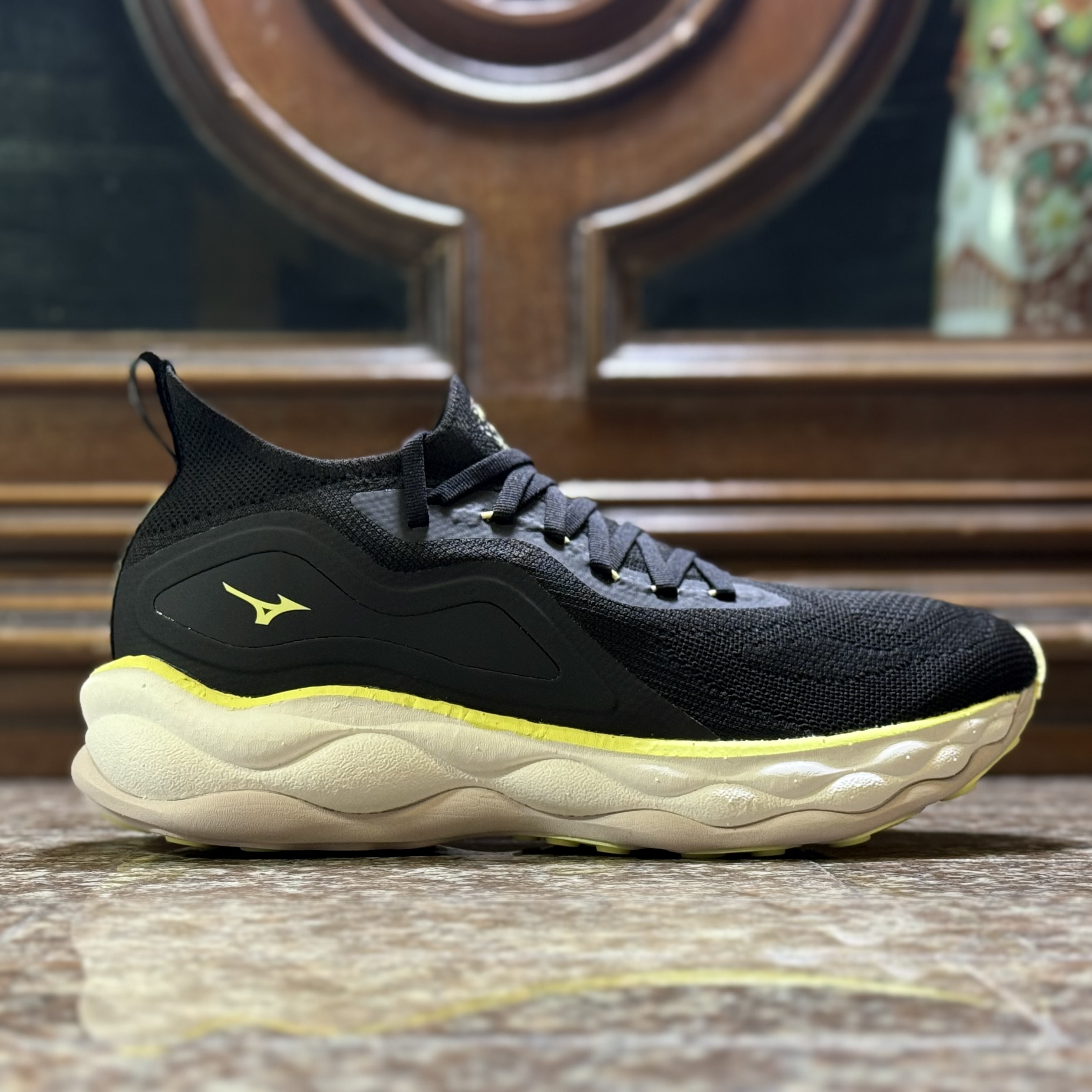 รองเท้าวิ่ง Mizuno Wave Neo Ultra (M9.5/10.5US)