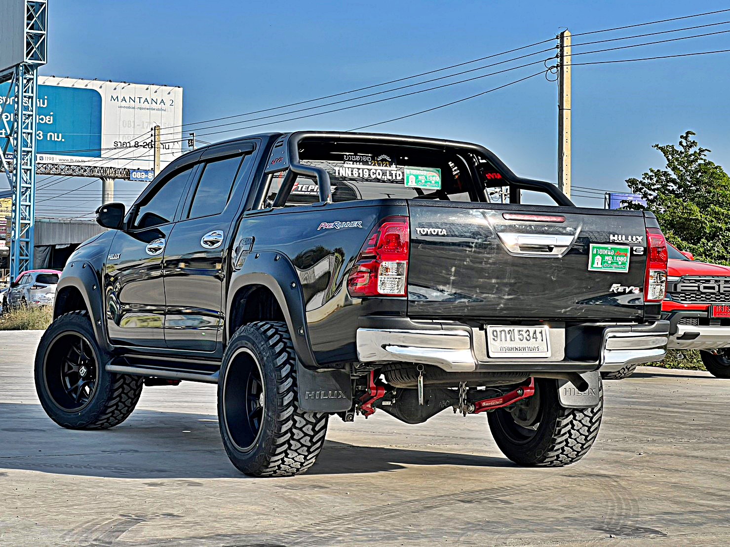 TOYOTA REVO แต่งทรงเมกาที่ STEP9