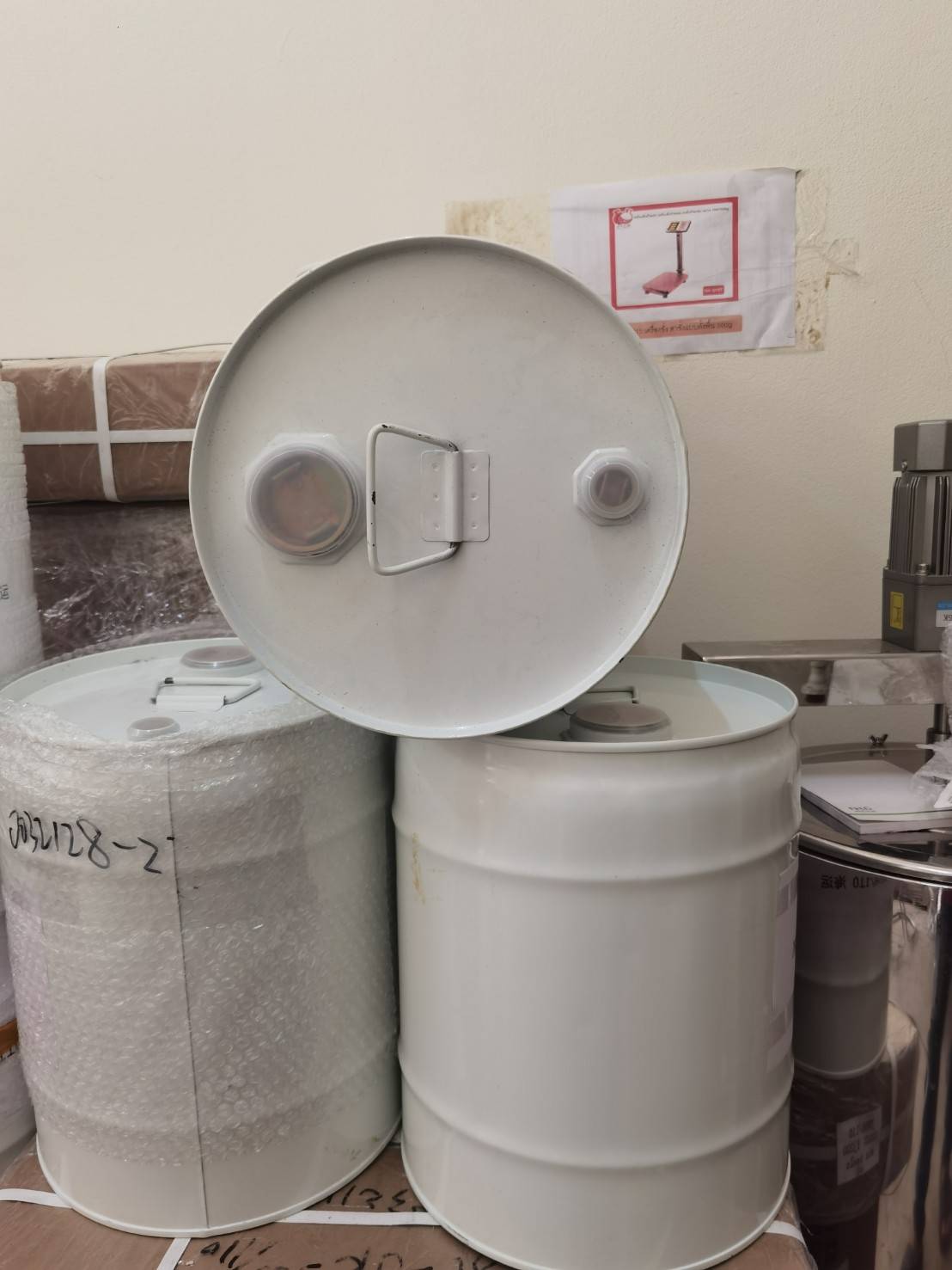 16777 closed baking paint barrel ถังสี ถังเหล็กบรรจุเคมี