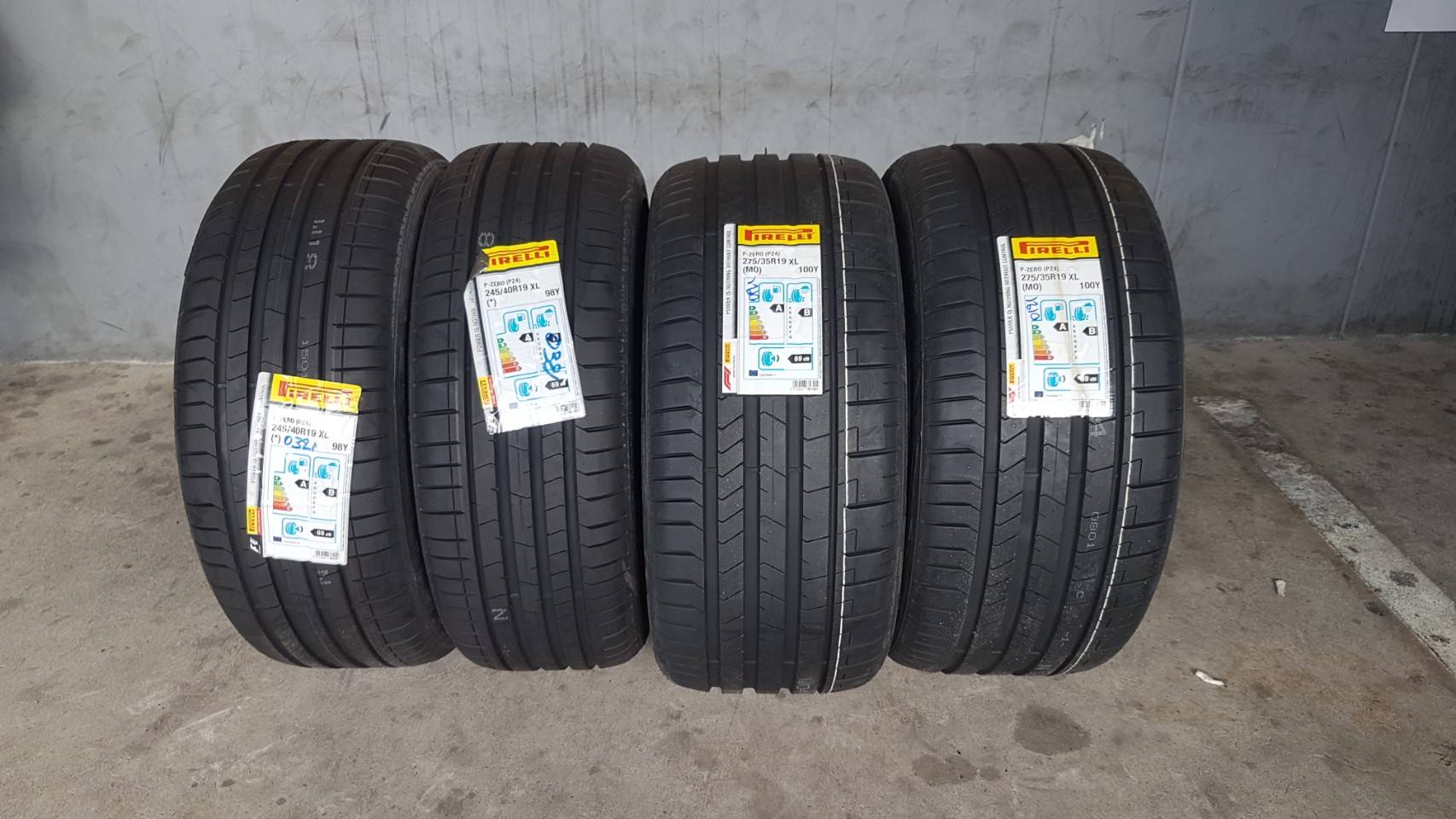 PIRELLI PZERO PZ4 255/40-20 ราคาพิเศษที่STEP9