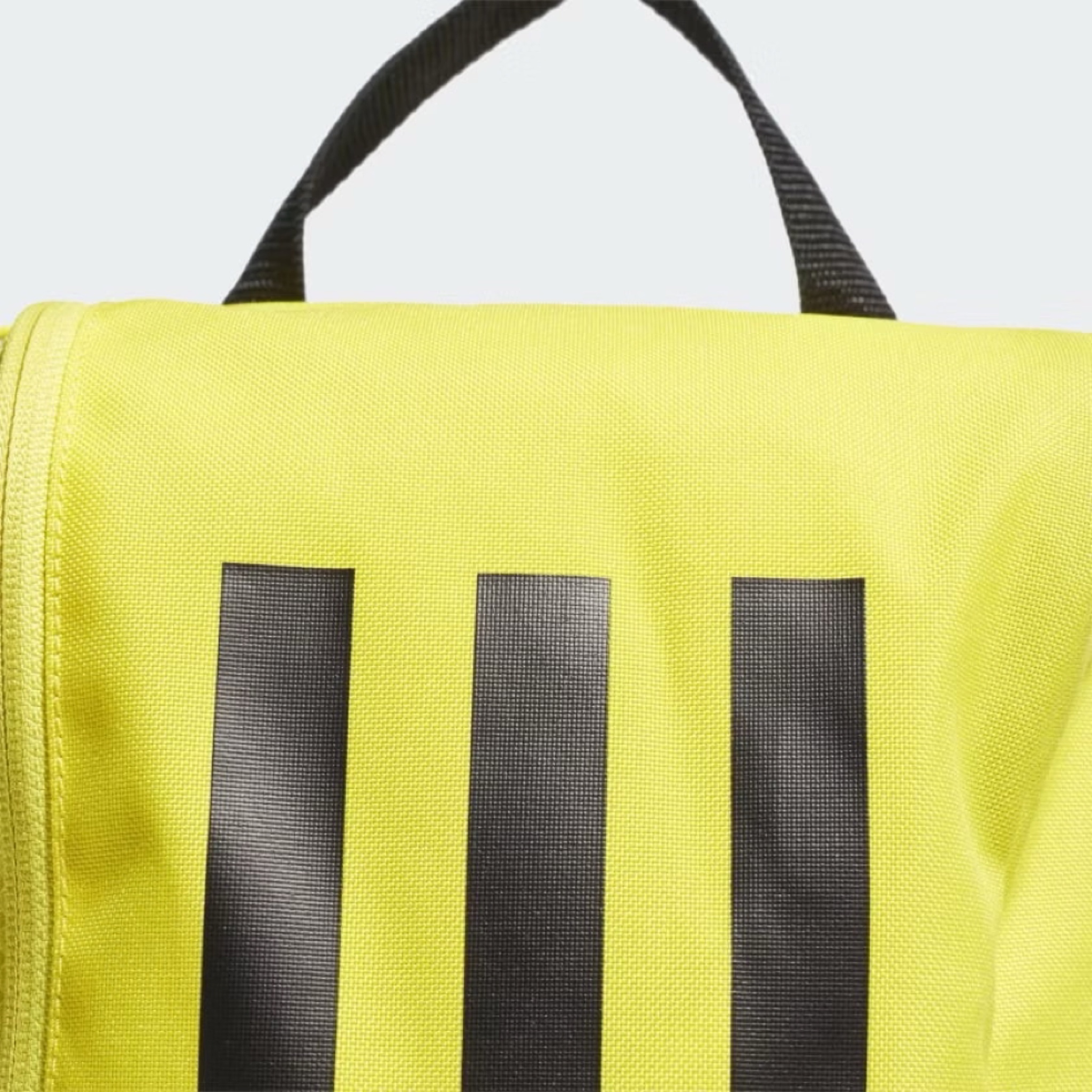 กระเป๋า Adidas 3-Stripes Training Bag (11.5L)