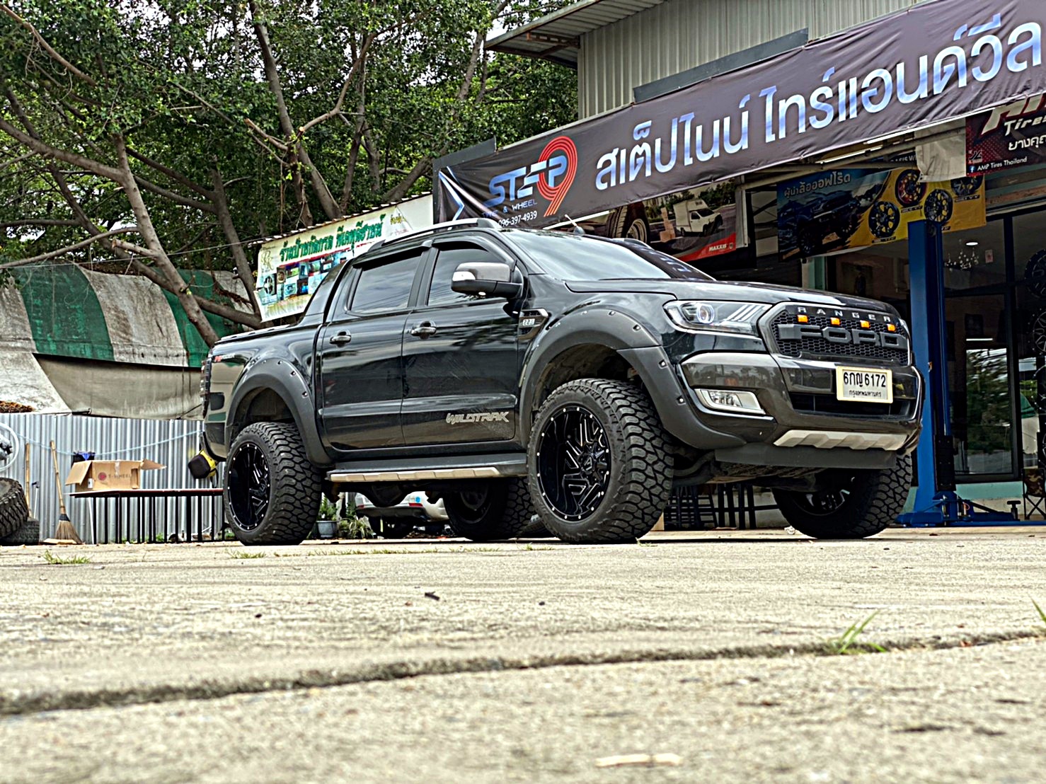 FORD WILDTRAK จัดทรงเมกาที่ STEP9