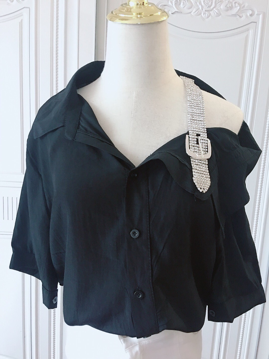 เสื้อเชิ้ตแต่งเพชร