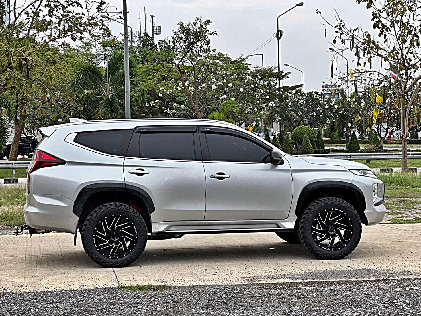 PAJERO ทรงเมกา ของพี่ปู_มลิกา_นักวอลเล่ย์_ทีมชาติไทย