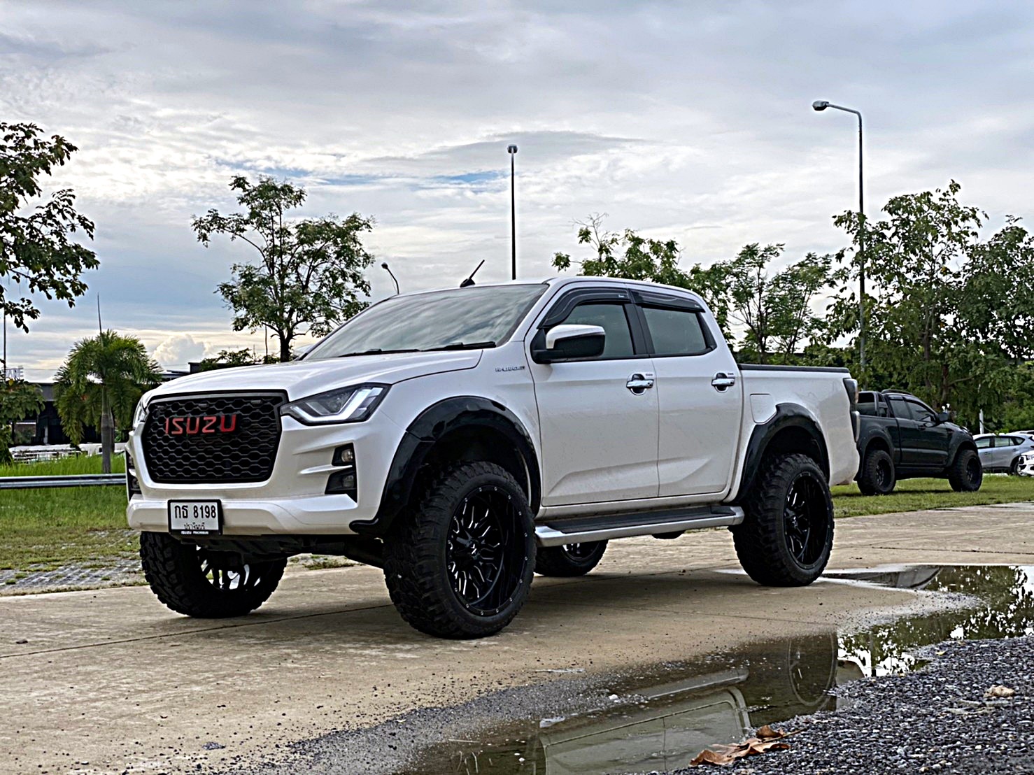 D-MAX ทรงเมกา มาไกลจากปราจีนบุรี