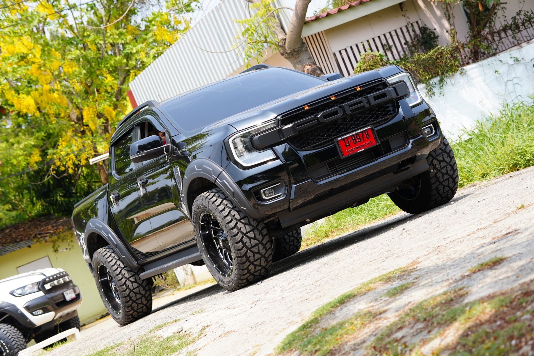 FORD RANGER NEXTGEN เดิมๆไม่ยก แต่งเมกาที่ STEP9