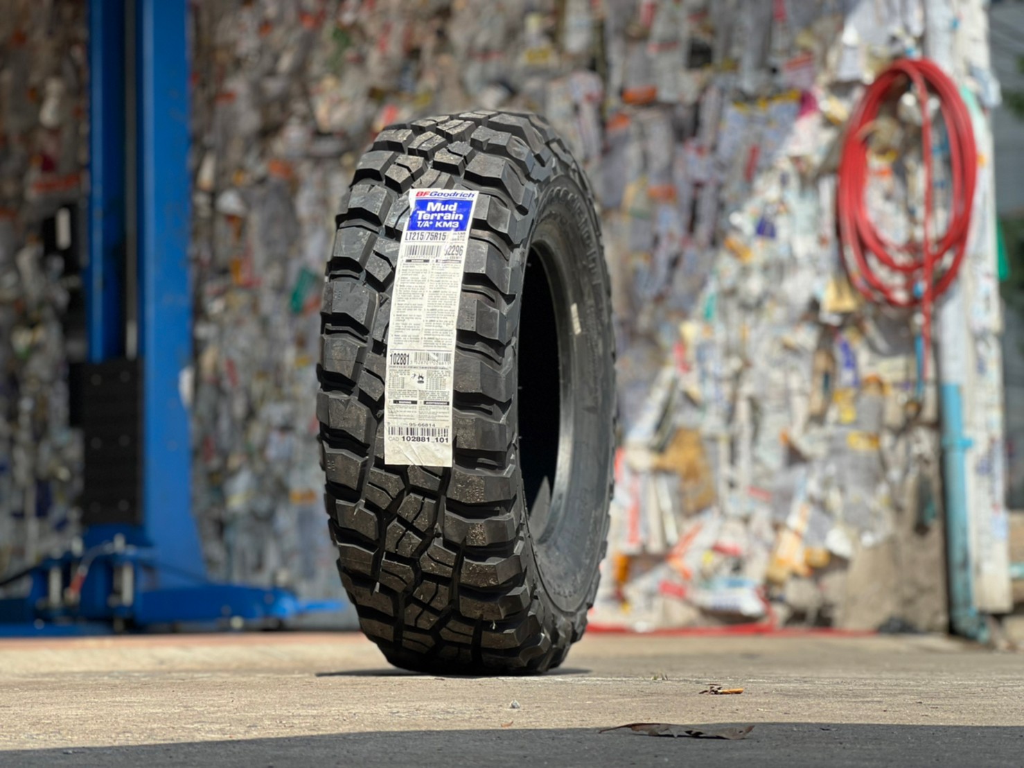 BF GOODRICH KM3 215/75-15 ราคาถูกที่ STEP9