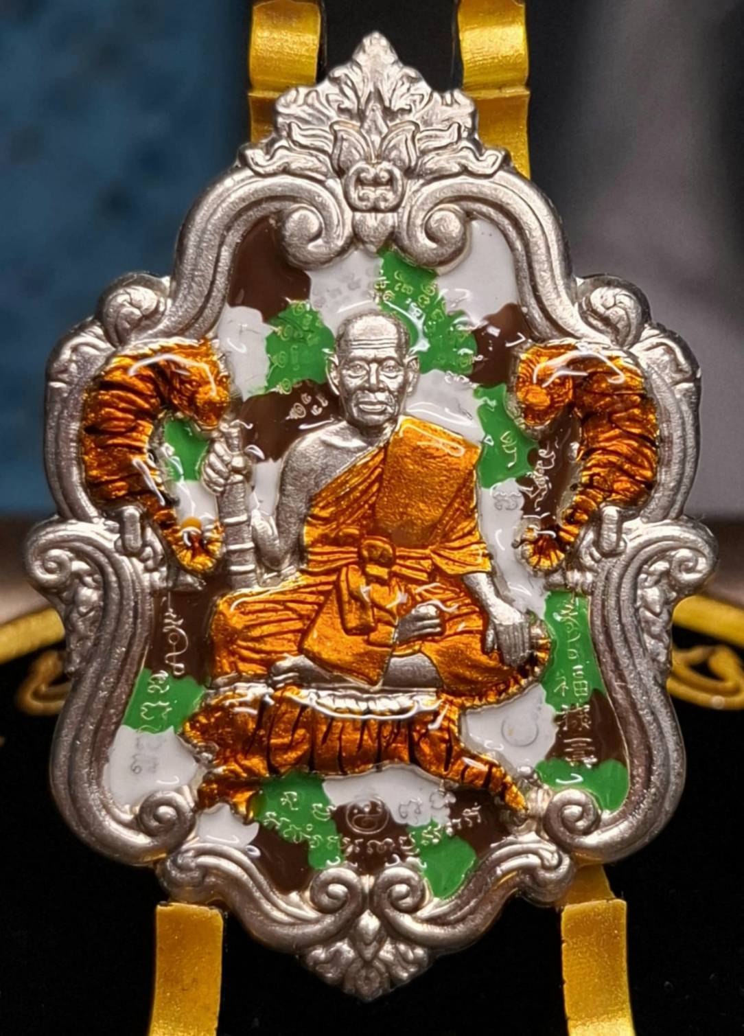 เหรียญ รุ่น เจ้าสัวเเสนล้าน เสือ 11 ตัว หลวงพ่อพัฒน์ ปุญญกาโม วัดห้วยด้วน จ.นครสวรรค์