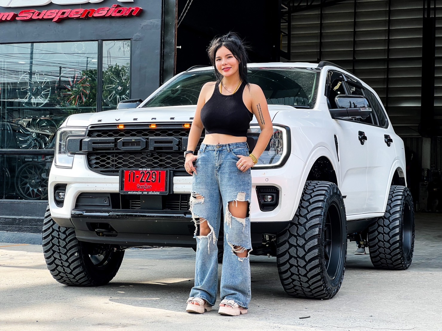 FORD EVEREST NEXTGEN #ทรงซ้อ ขับมาจากพิษณุโลก มาแต่งทรงเมกา