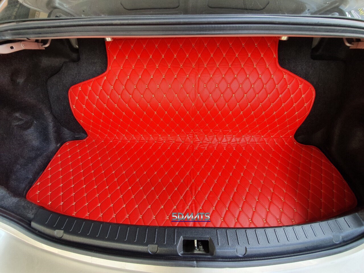 พรมปูพื้นรถยนต์ ALTIS ปี2008-2013 รุ่น6D VIP PREMUIM สีแดงสด เต็มคัน