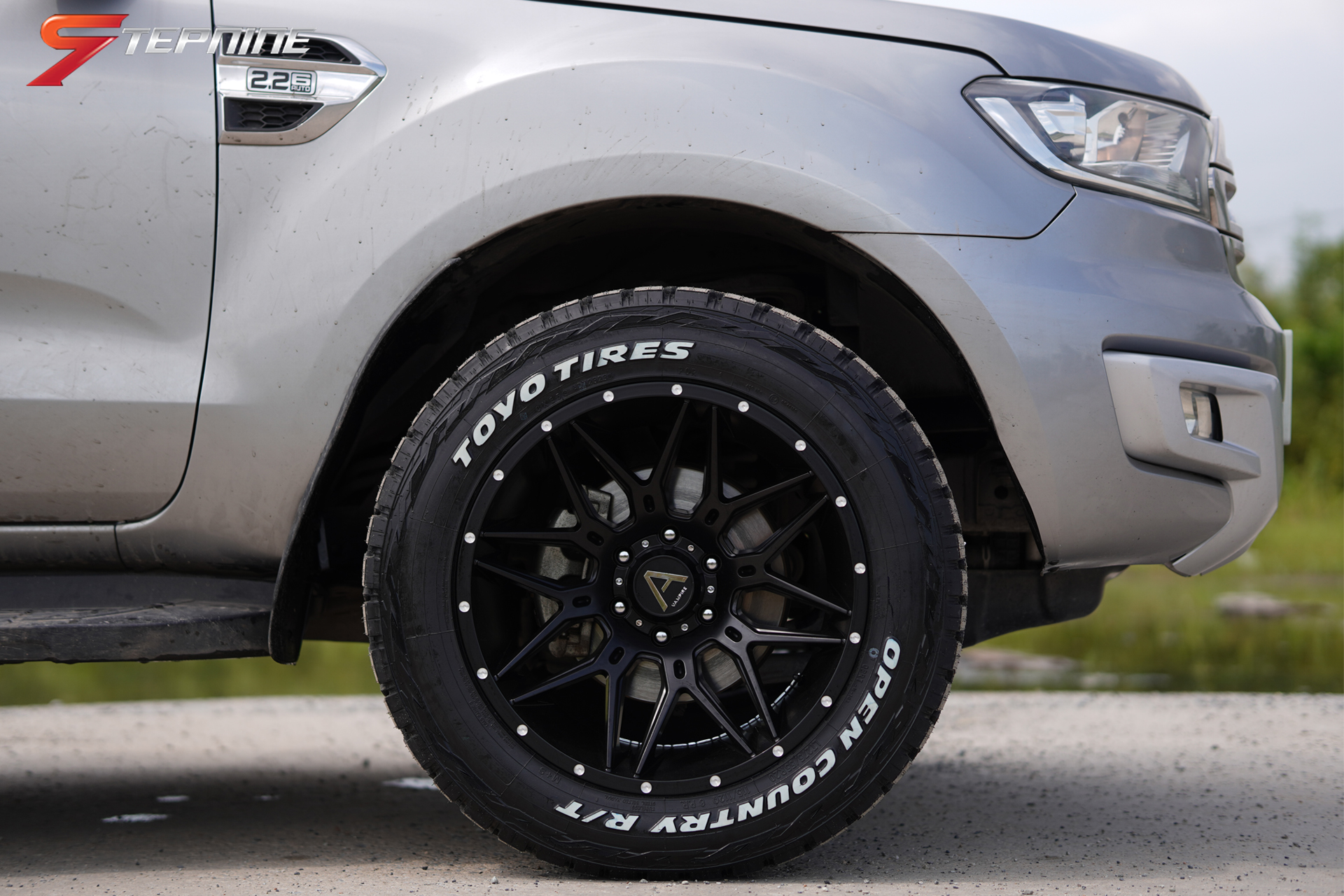 Ford everest ตัวเก่า ขอบ 20 ช่วงล่างเดิม ไม่ยก