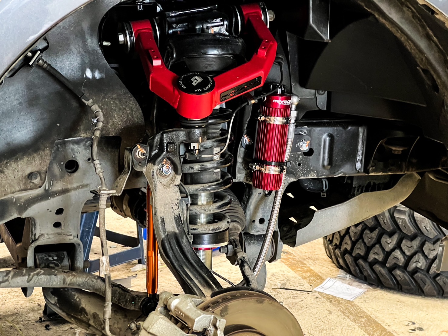 FORD RANGER ทรงเมกา แต่งครบ จบที่STEP9