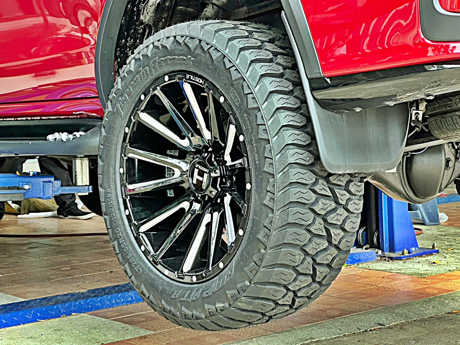 HOSTILE H123 ใส่ TOYOTA_FORTUNER_LEGENDER