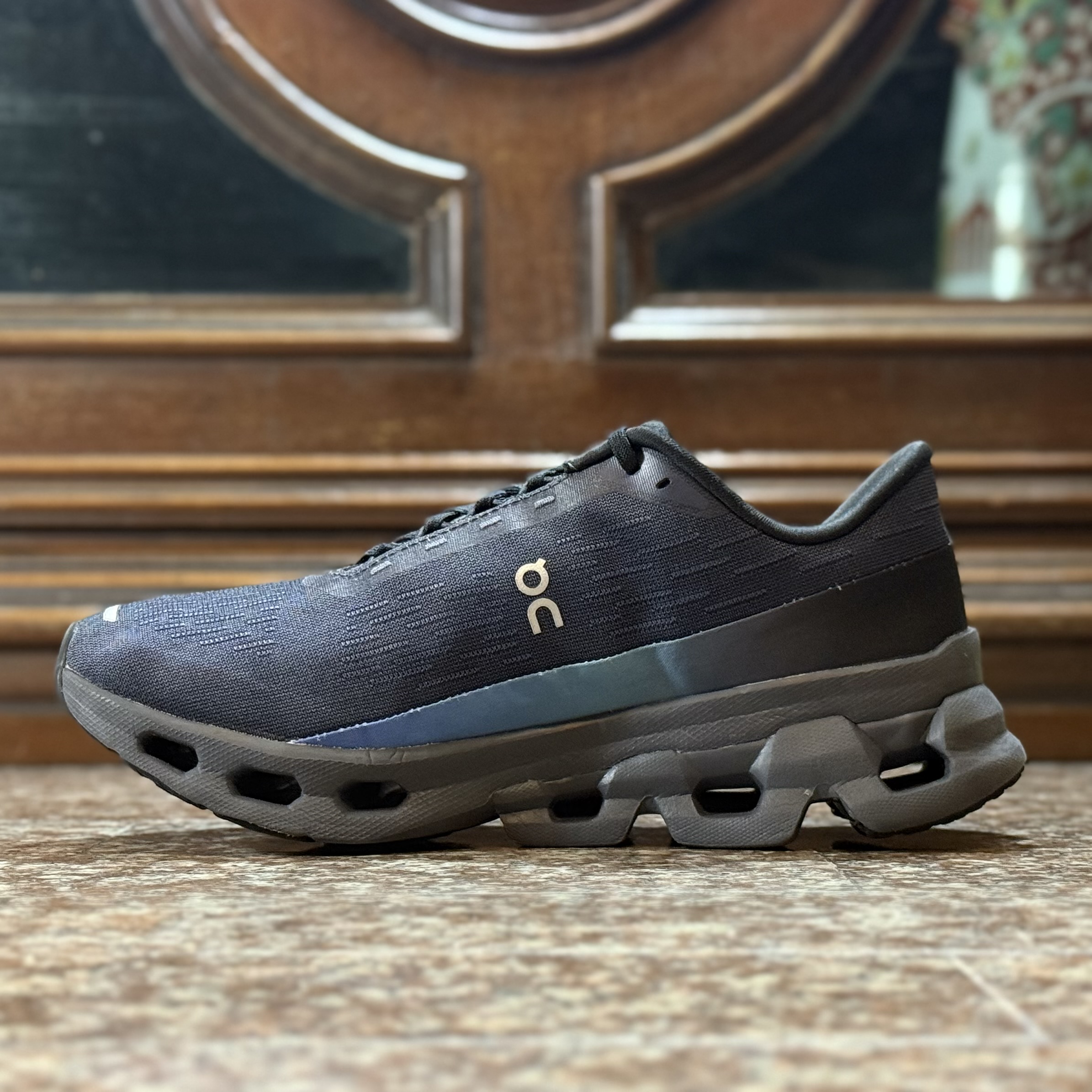 รองเท้าวิ่ง On CloudSpark ‘BlueBerry’ #มือ2 (W7.5US) Women