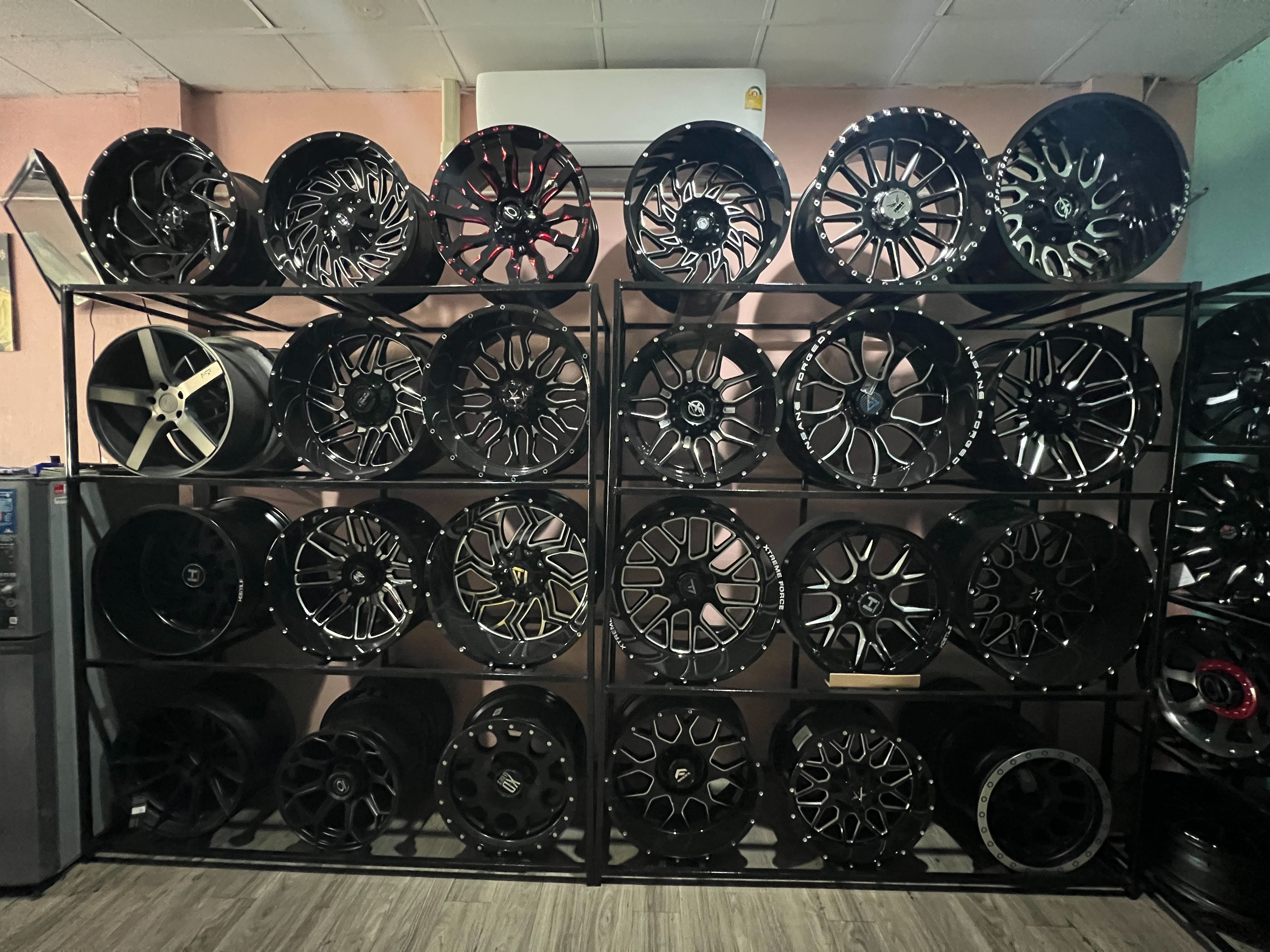 ล้อทรงเมกา ขอบ22 ราคาพิเศษ