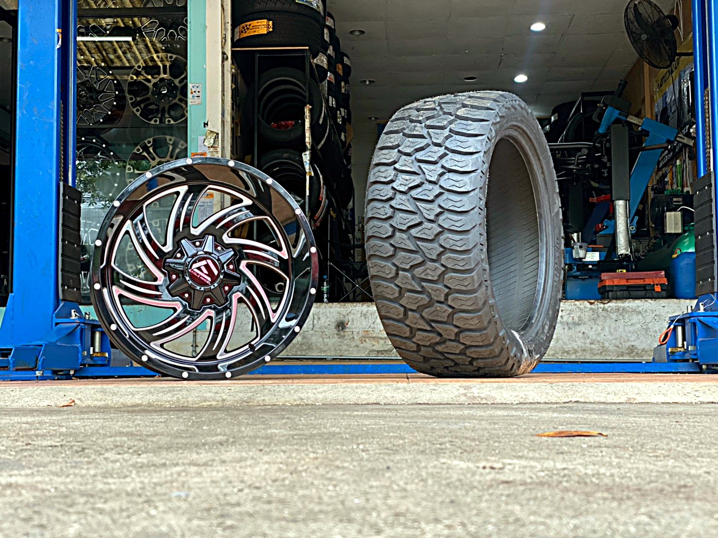 ล้อทรงเมกา ขอบ22 ราคาพิเศษ