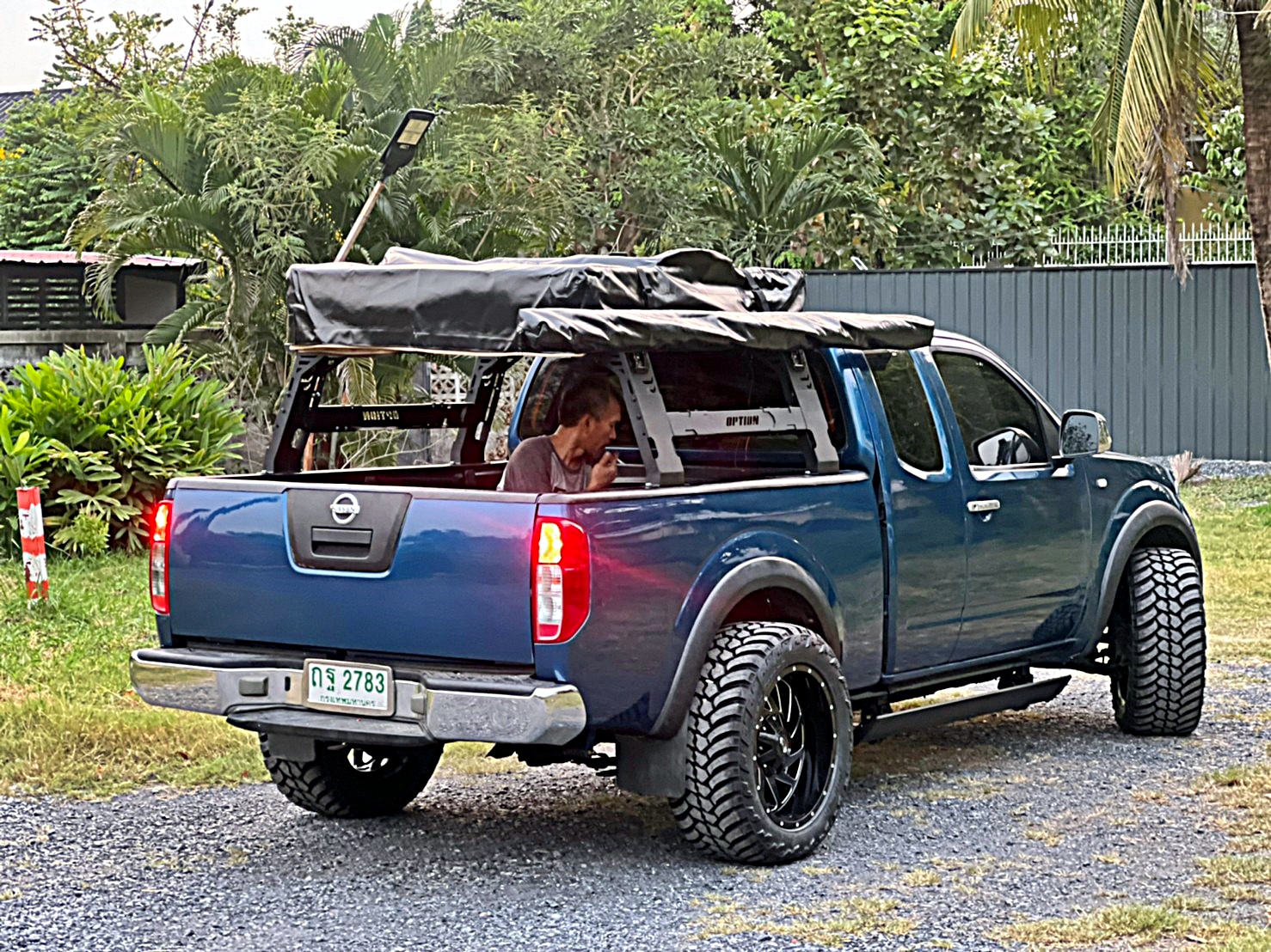 NISSAN_NAVARA_แปลงร่าง ทรงเมกา