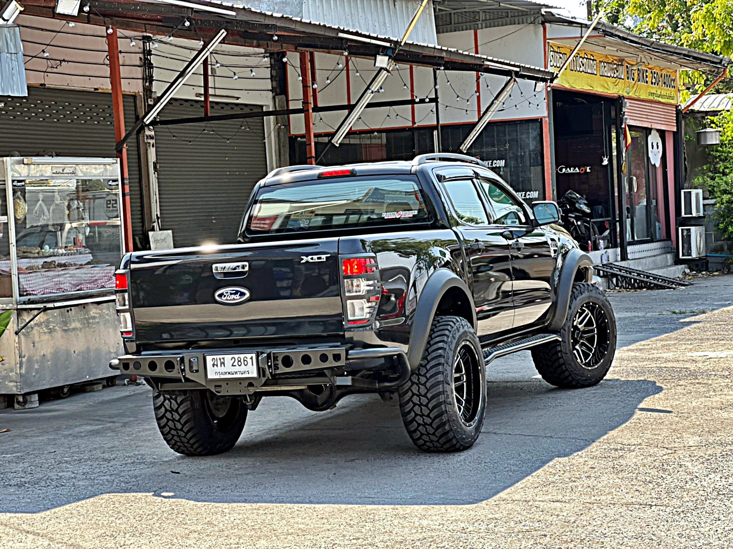 FORD RANGER ทรงเมกา