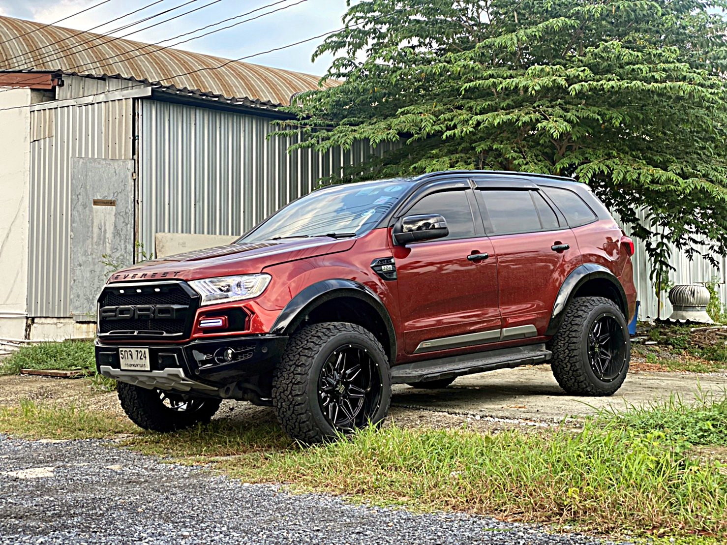 FORD EVEREST จัดทรงเมกาที่ STEP9