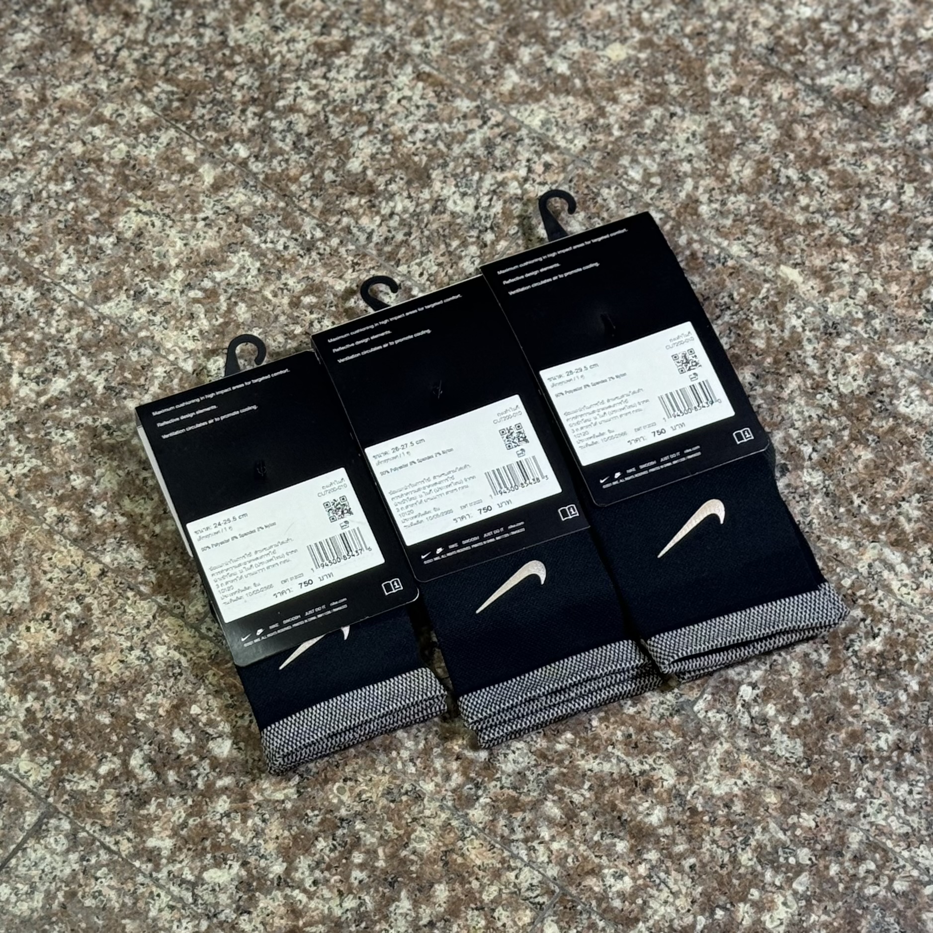 ถุงเท้าวิ่ง Nike Spark Cushioned Crew Running Socks ‘BLACK’ (M,L)