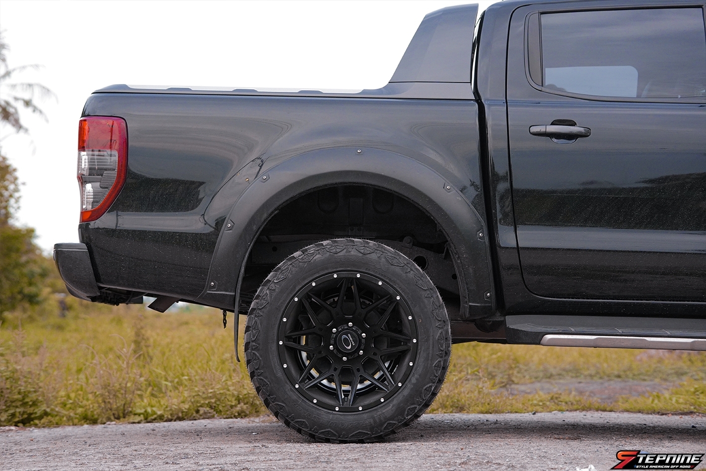 FORD RANGER งบ 80,000 แต่งทรงเมกา