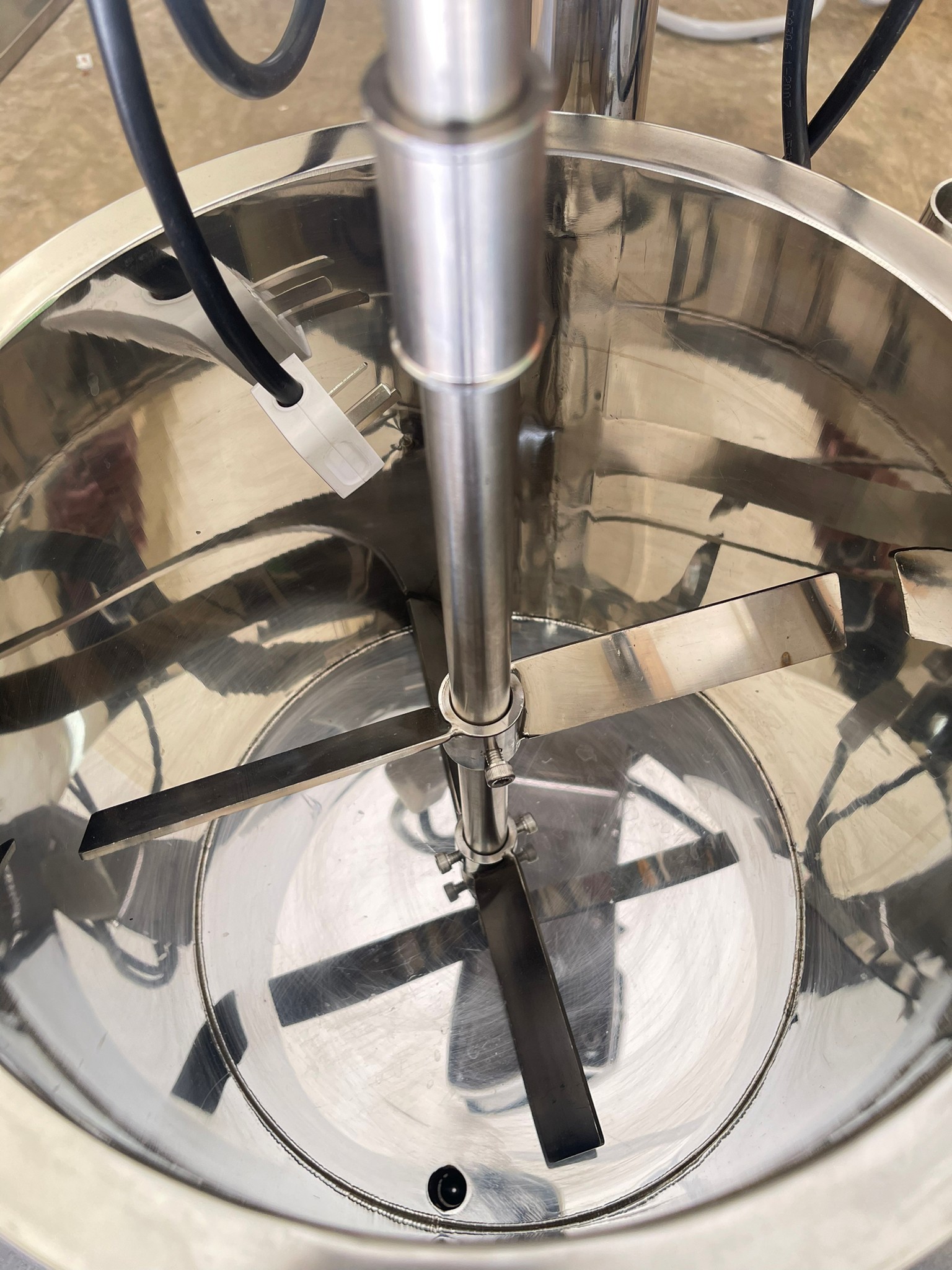 🌈13592 SLWT-20L เครื่องบรรจุลงโมลลิปสติก ขนาด 20 L