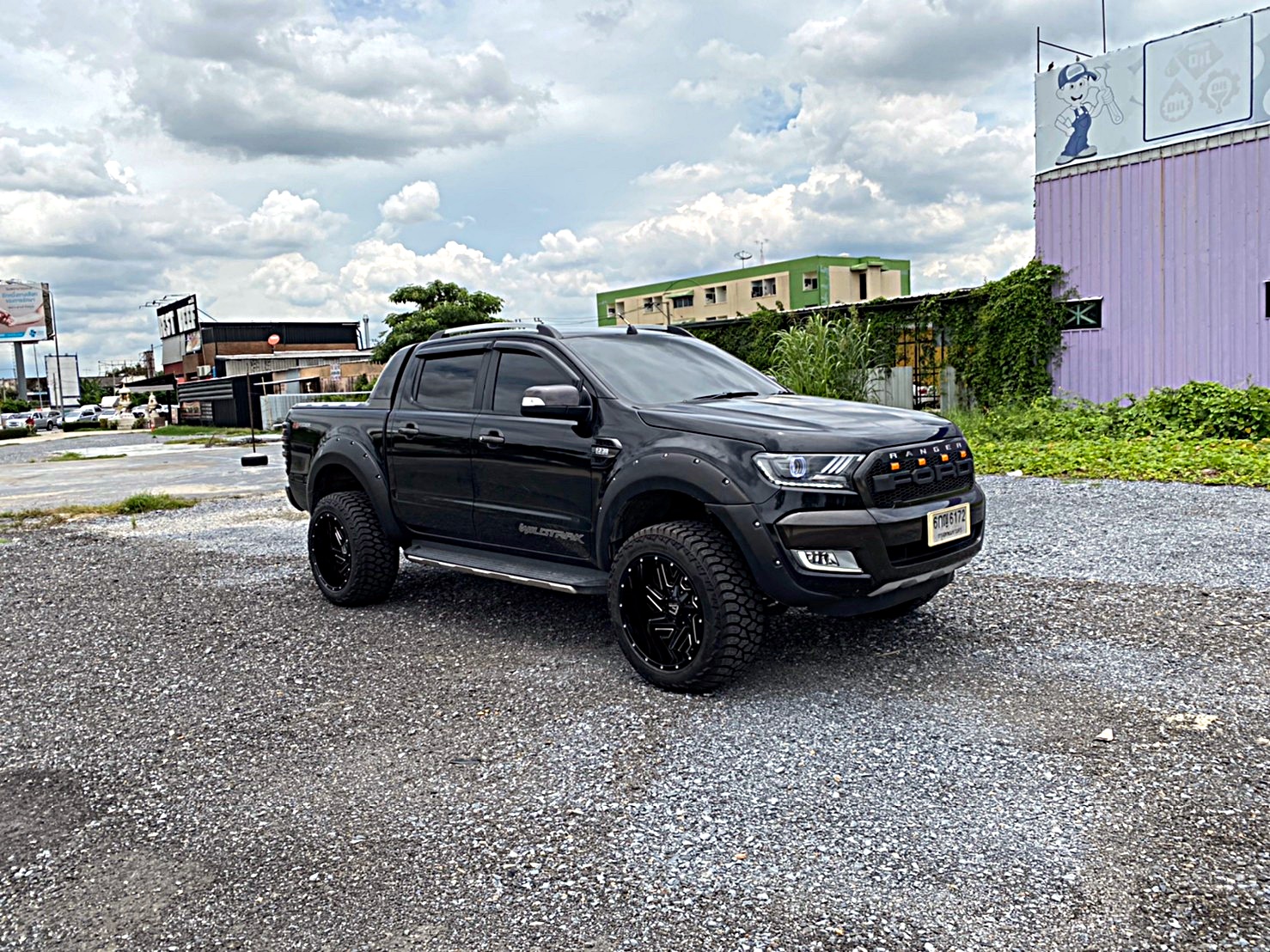 FORD WILDTRAK จัดทรงเมกาที่ STEP9