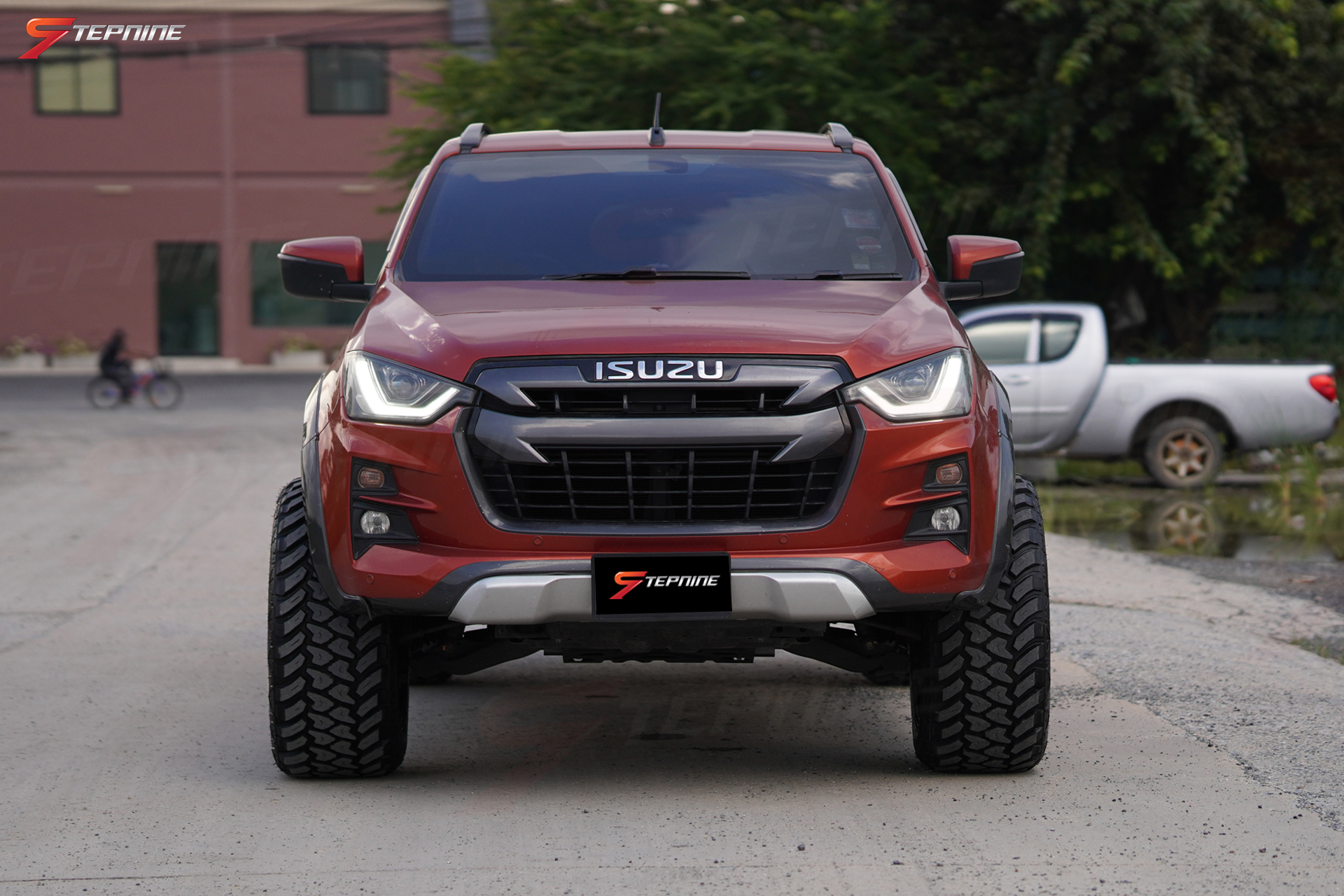 ISUZU D-MAX ชุดโปรฯ ทรงเมกา ล้อขอบ 20 พร้อมยาง