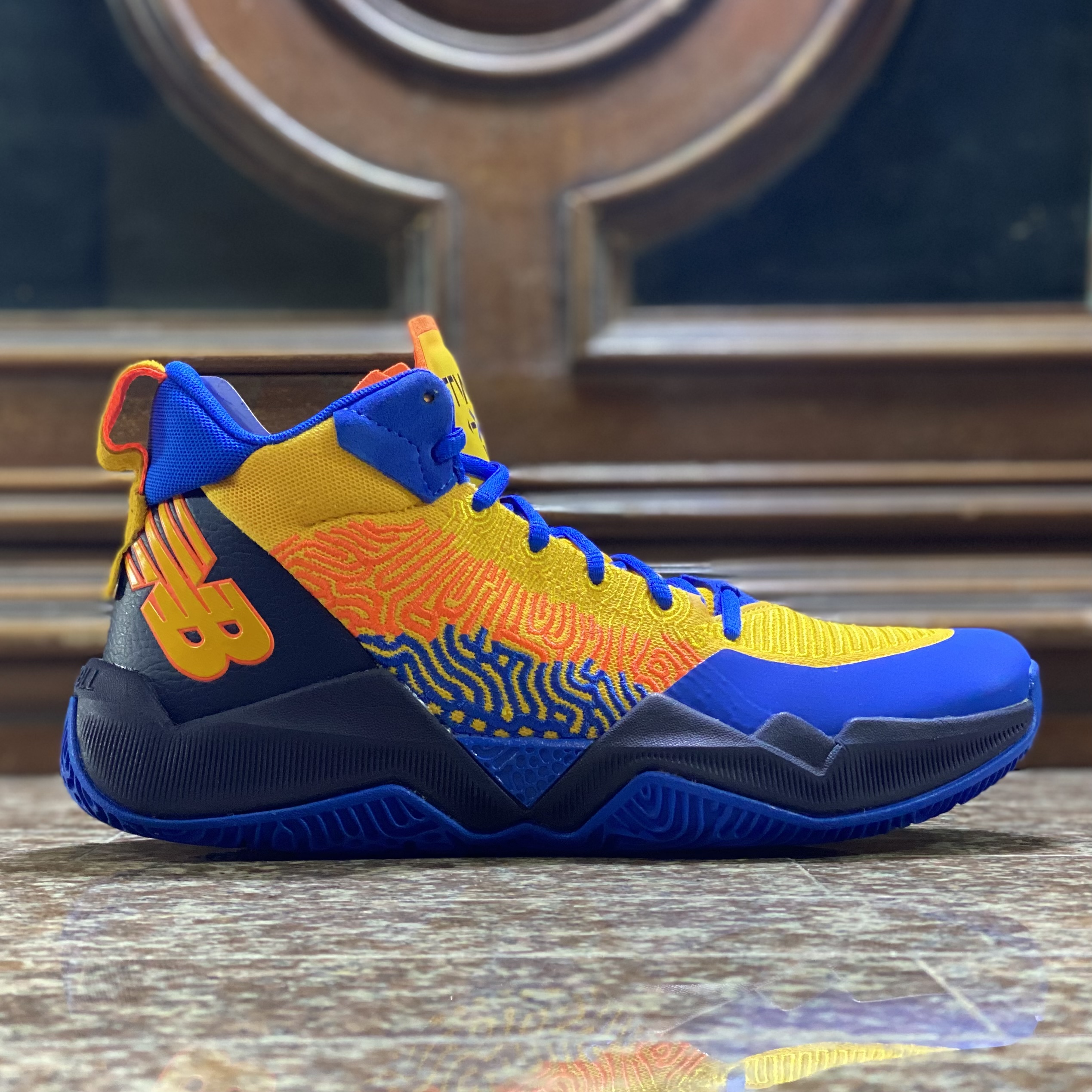 รองเท้าบาส New Balance FuelCell Two WXY ‘LIMITED’ (M8US)