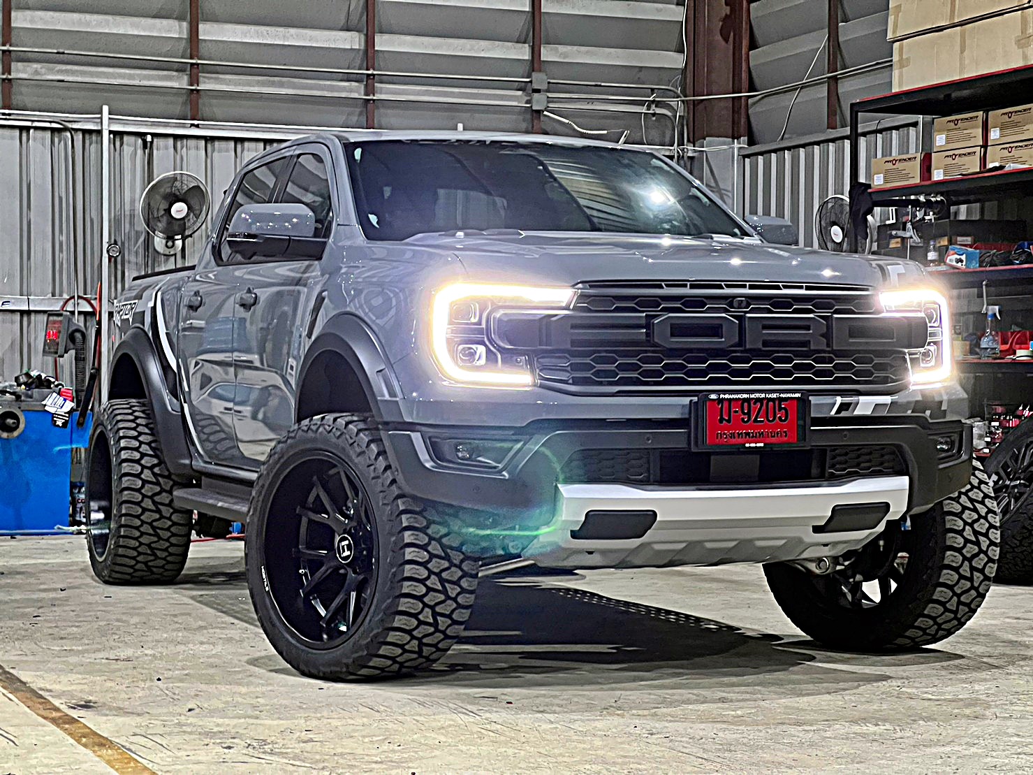 ส่งงาน RAPTOR V6 หล่อจบ ที่ Step9 ล้อแท้ HOSTILE H113