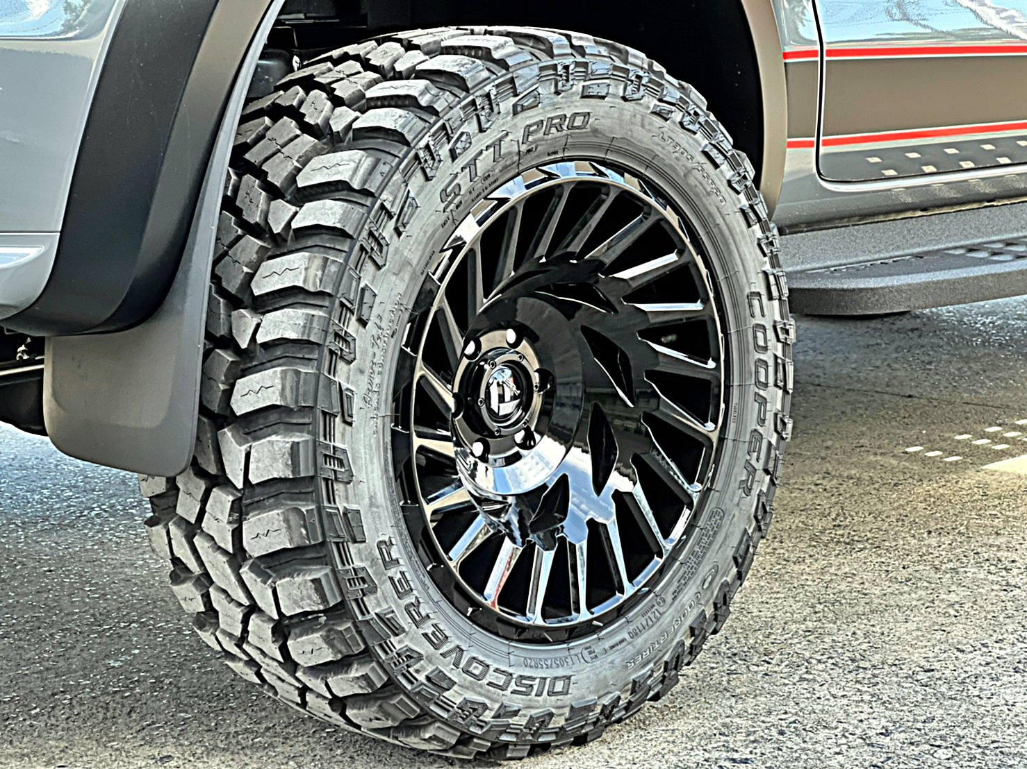 FORD RAPTOR ล้อ FUEL CYCLONE