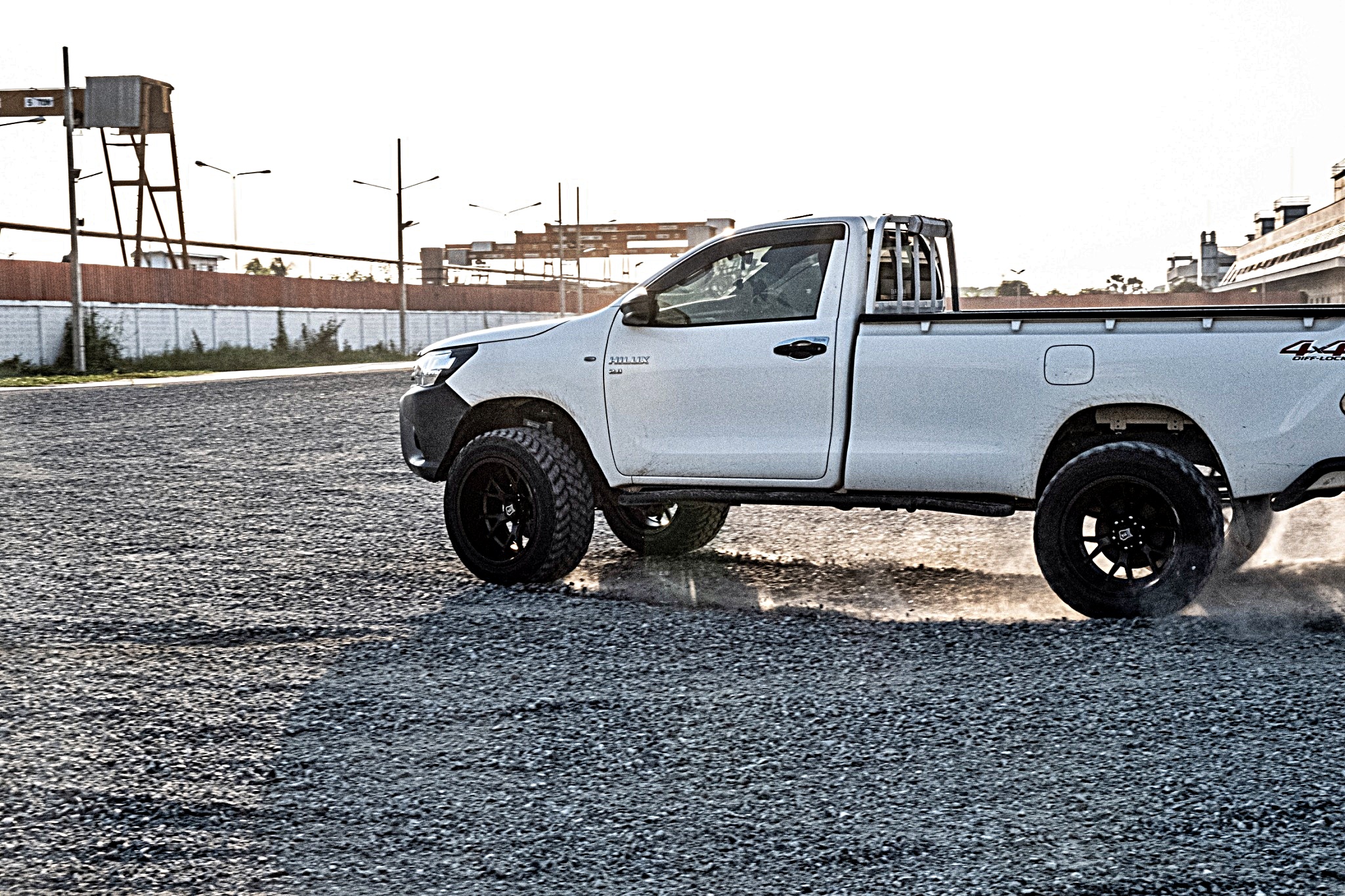 REVO หัวเดียว จองคิวจากแพร่ ทำทรงเมกาที่ STEP9