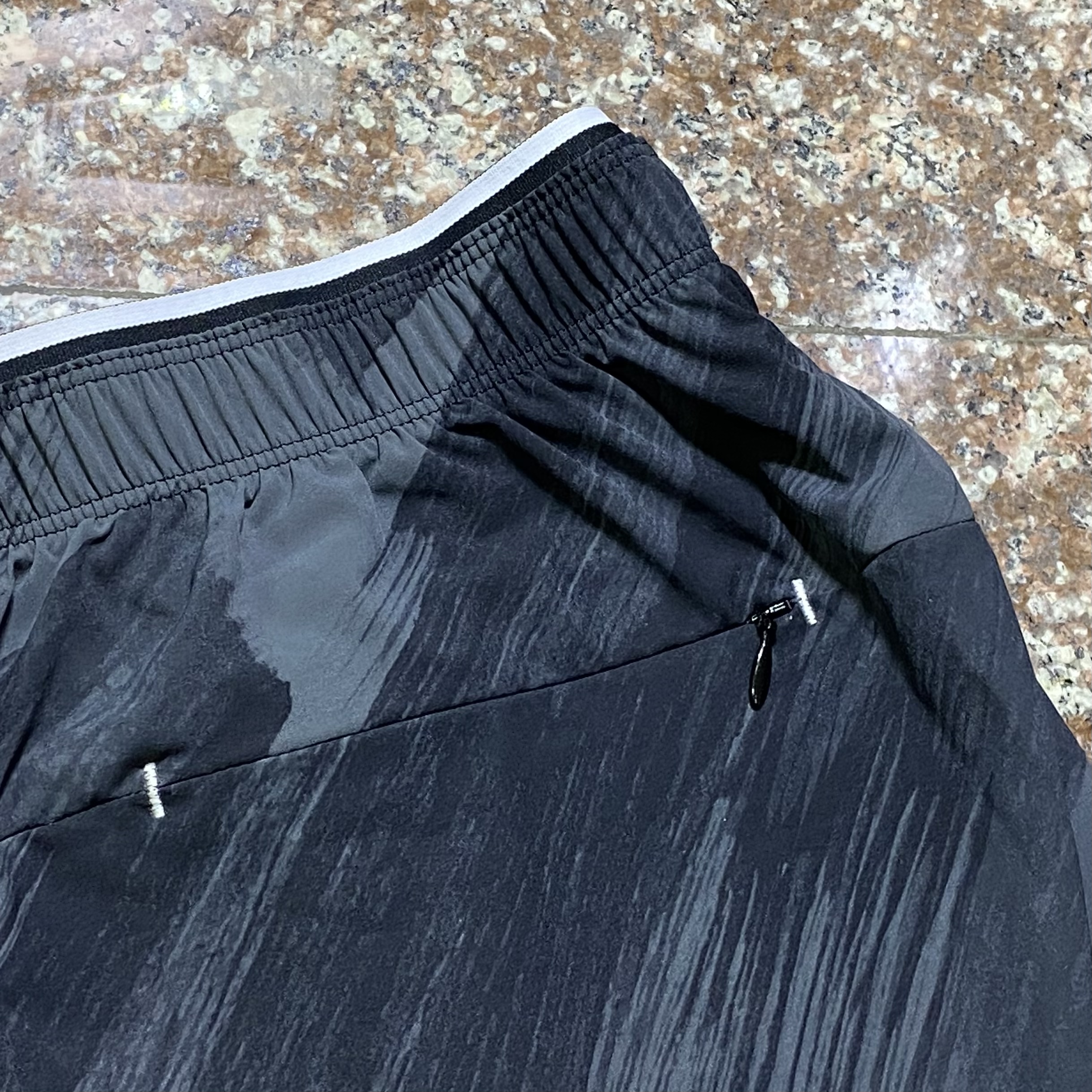 กางเกงวิ่ง Nike Dri-Fit Sport Clash 5” Split Shorts (M,L)