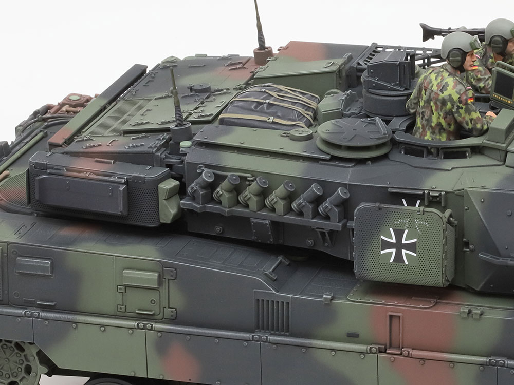 1/35 GERMAN MAIN BATTLE TANK LEOPARD 2 A7V