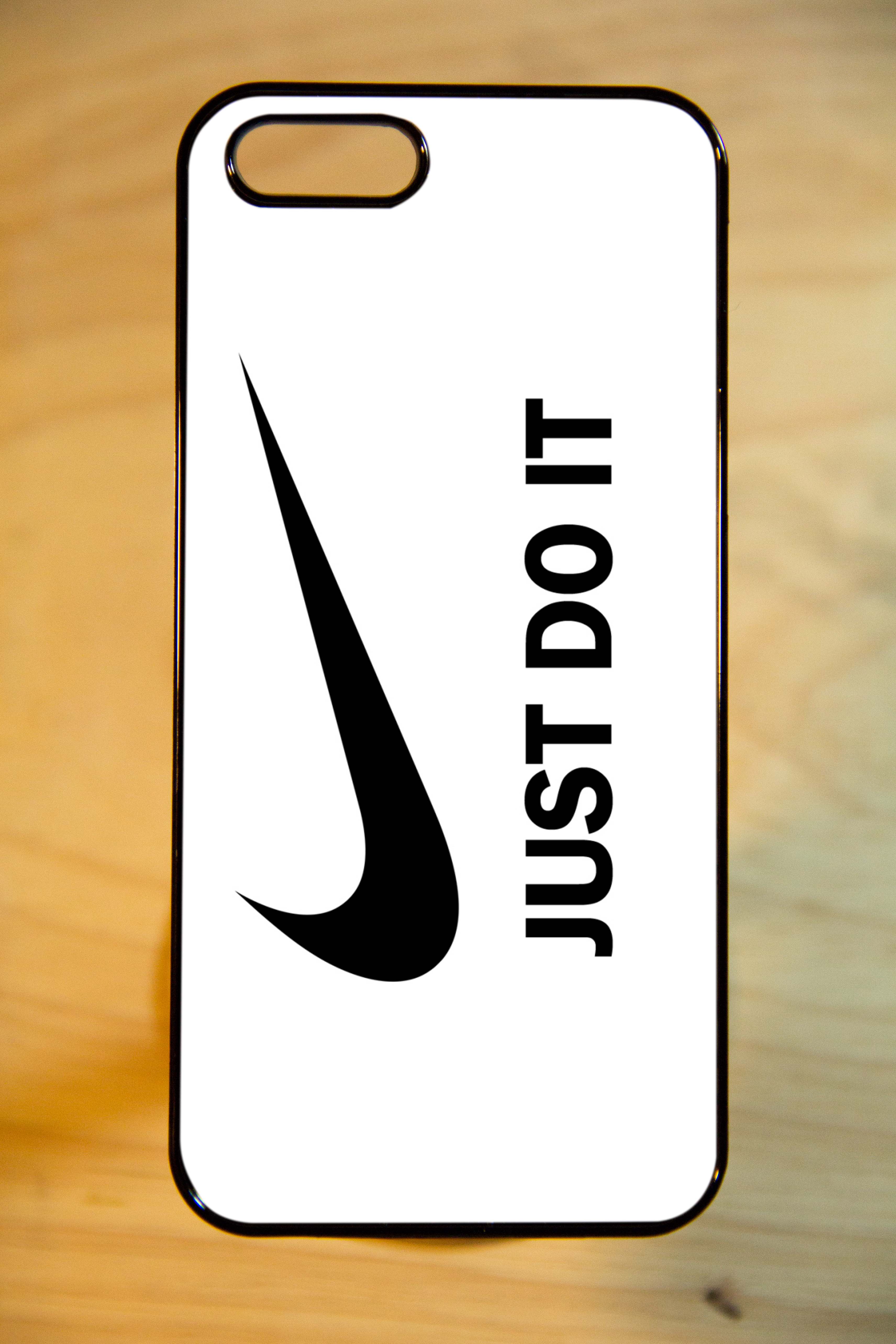 เคสลาย Adidas