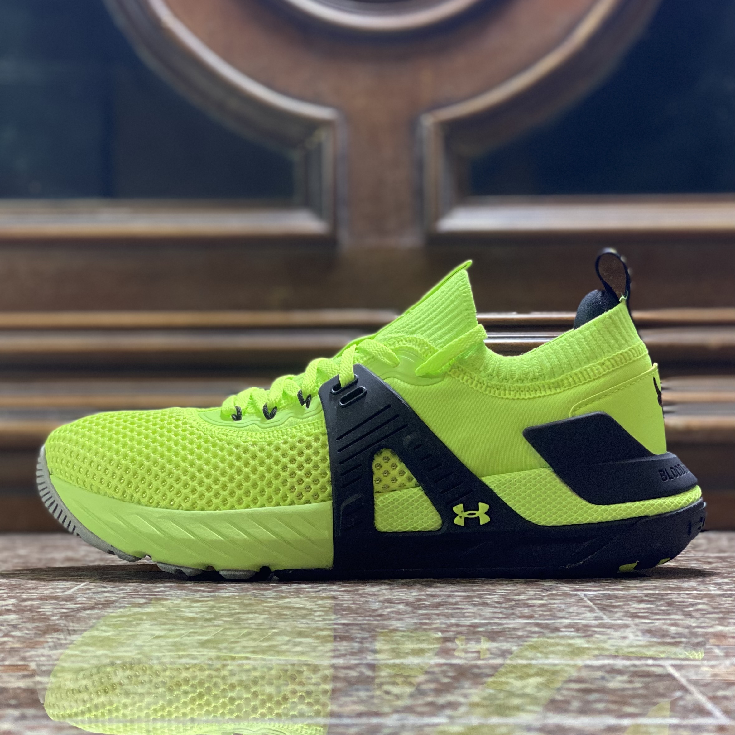 รองเท้าเทรนนิ่ง Under Armour Project Rock 4 (W8.5,M8/10US)